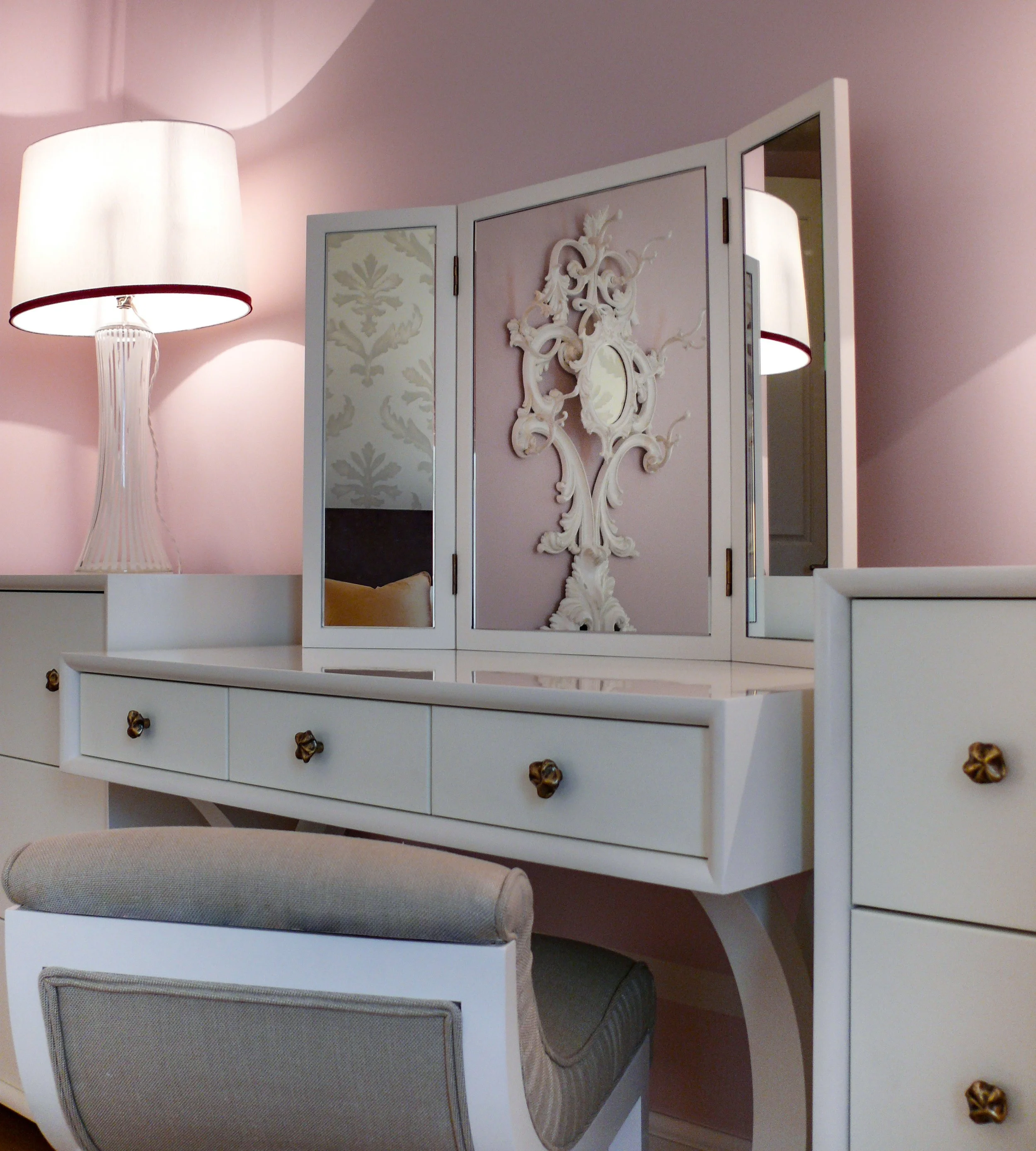 Ella dressing table and chest of drawers, bedroom Gramercy Park apartment New York