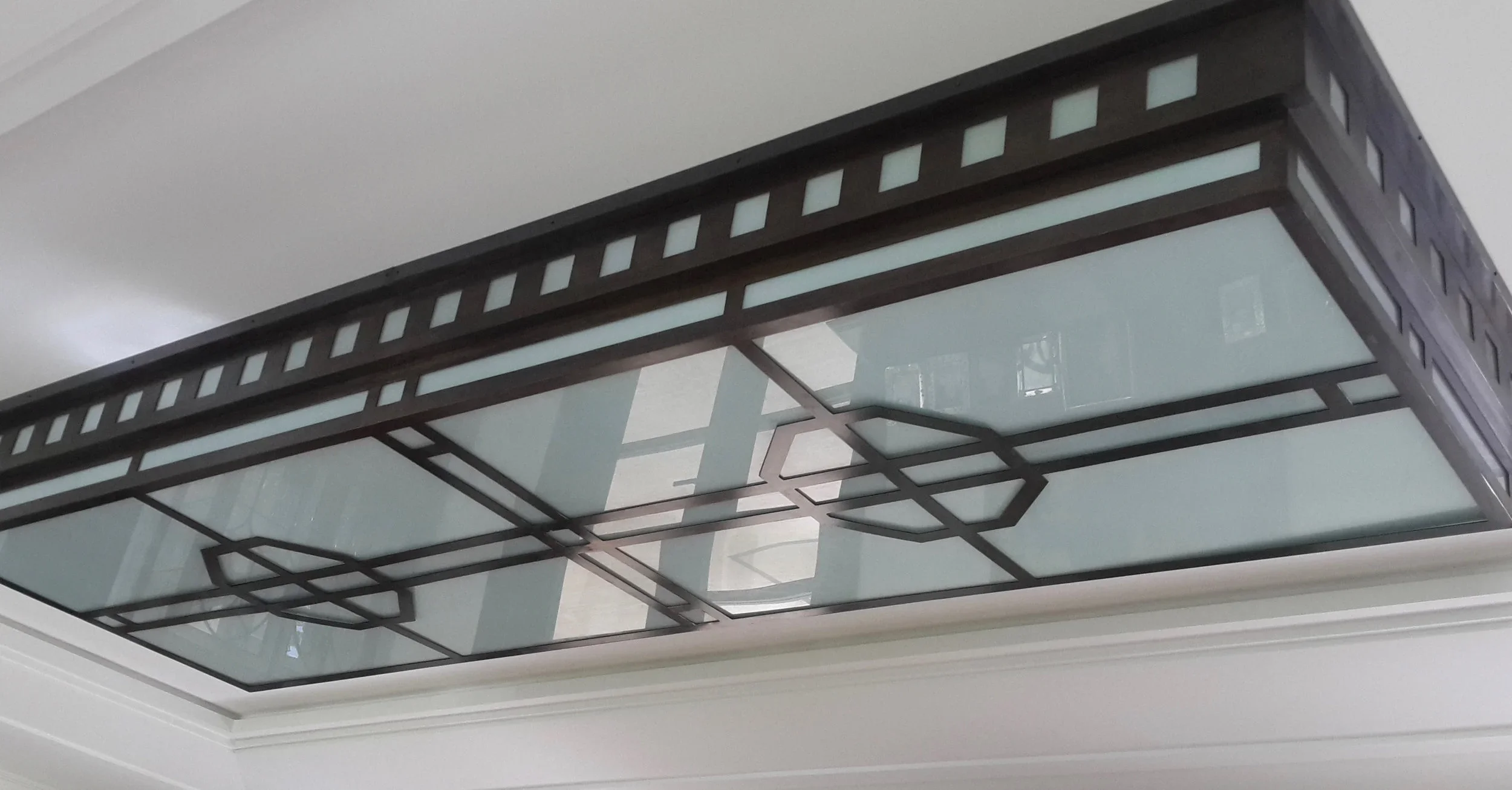 Outdoor drive through porch light, Bandung residence