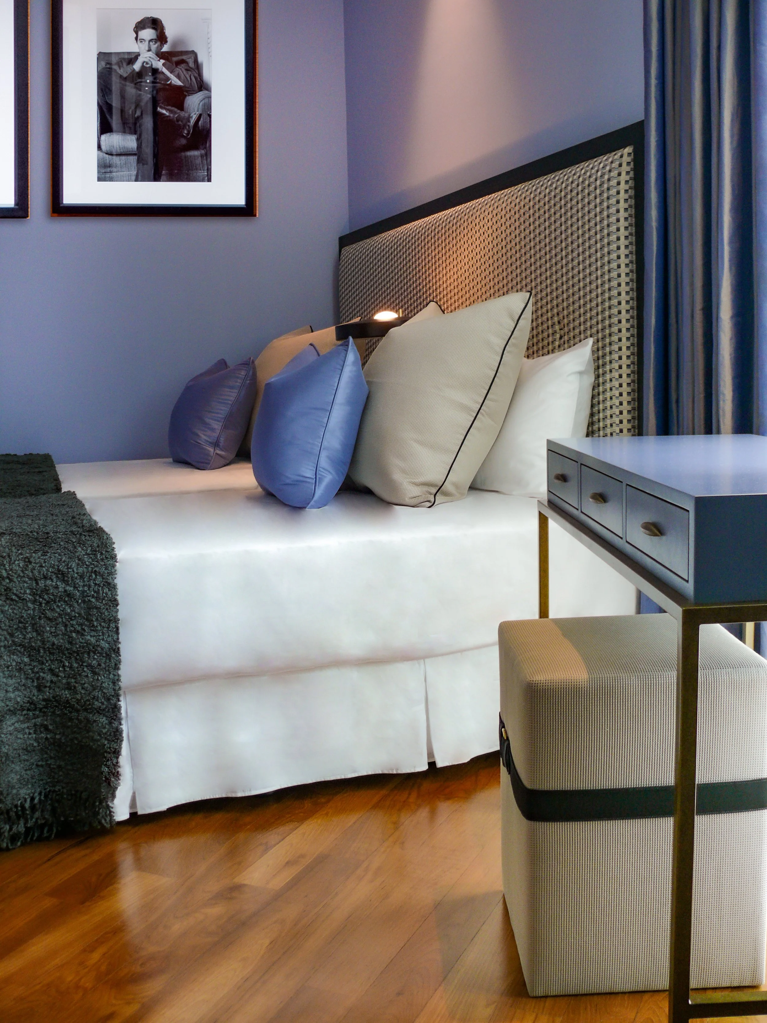 Twin beds, bedroom Orchard apartment Singapore