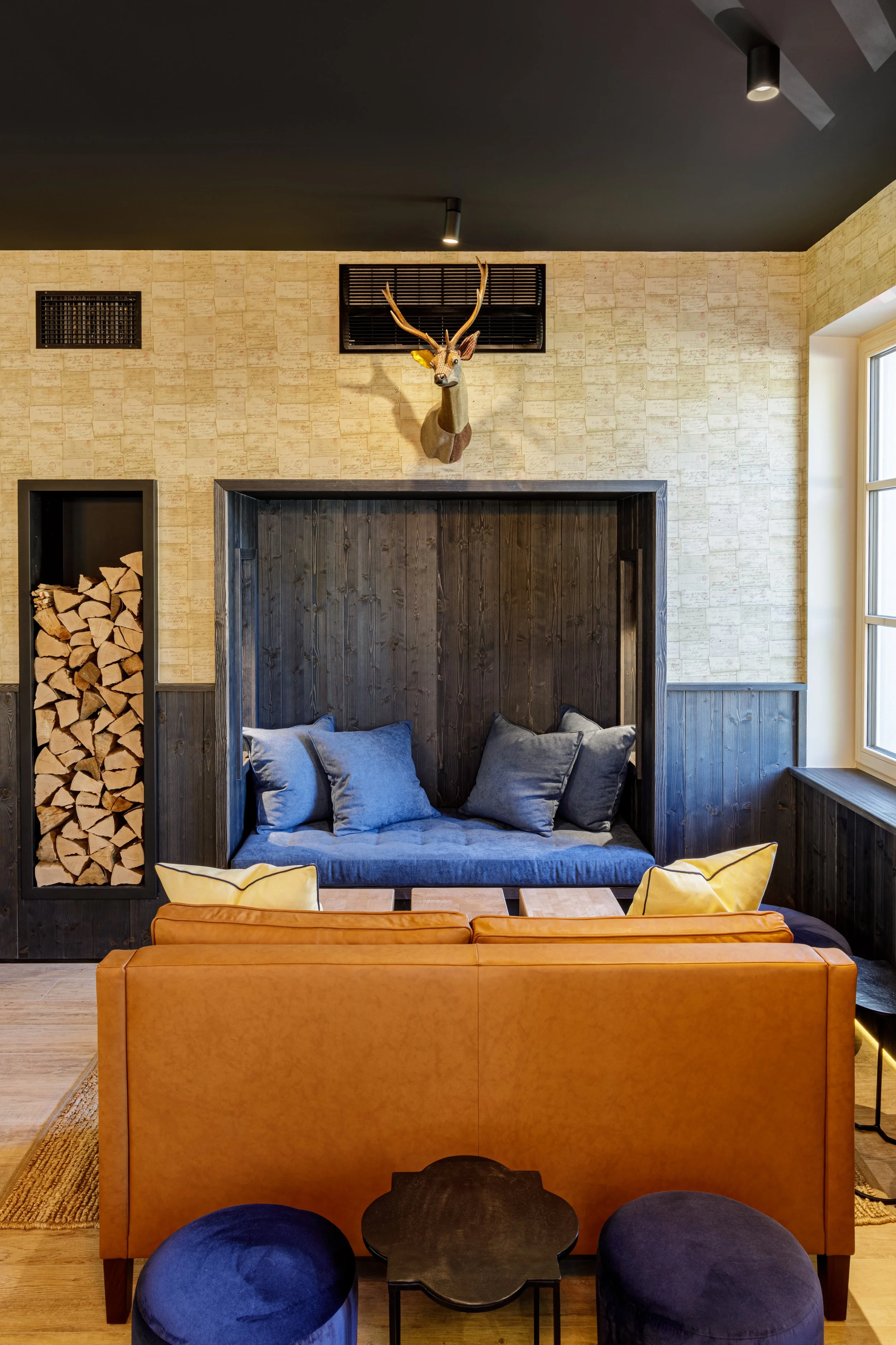 Library lounge Sunrose 7 boutique hotel Slovenia