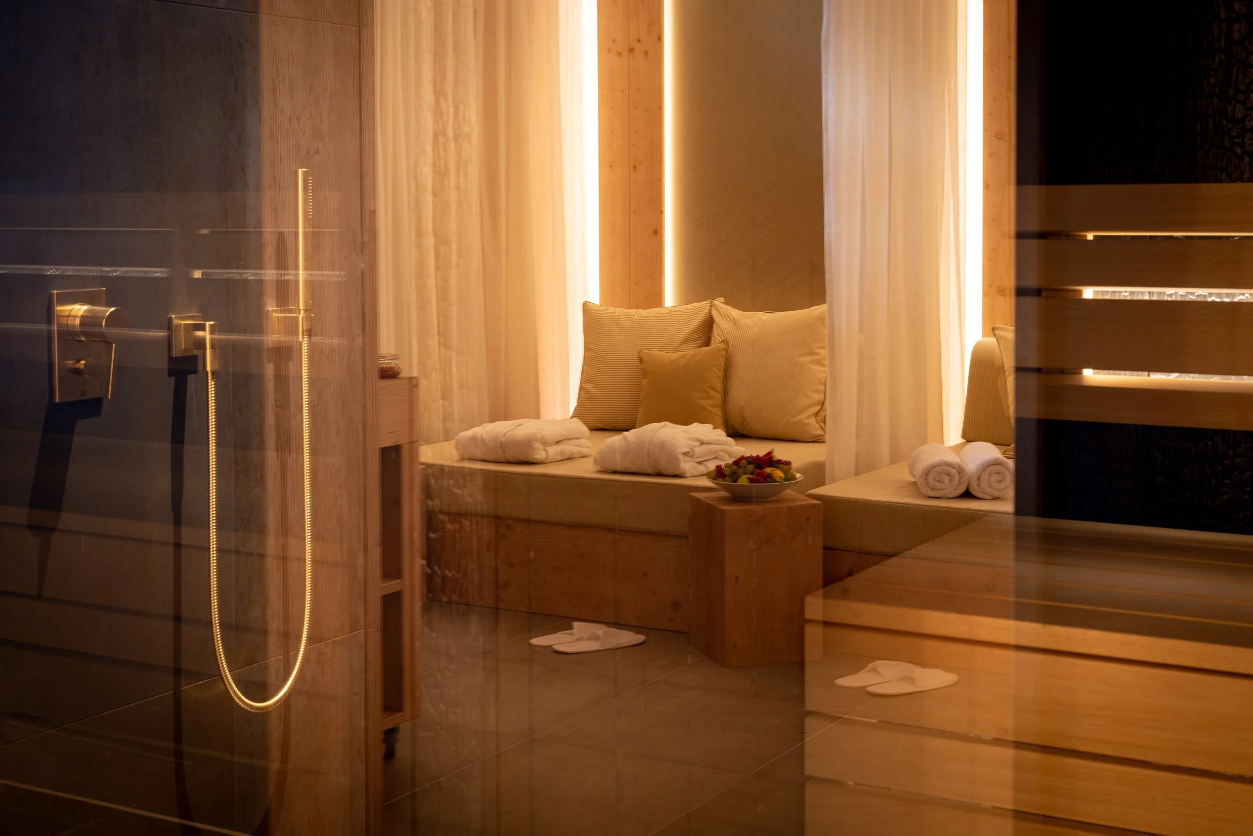 Reflections detail, Zlata Vila Spa at Sunrose 7 Hotel Slovenia