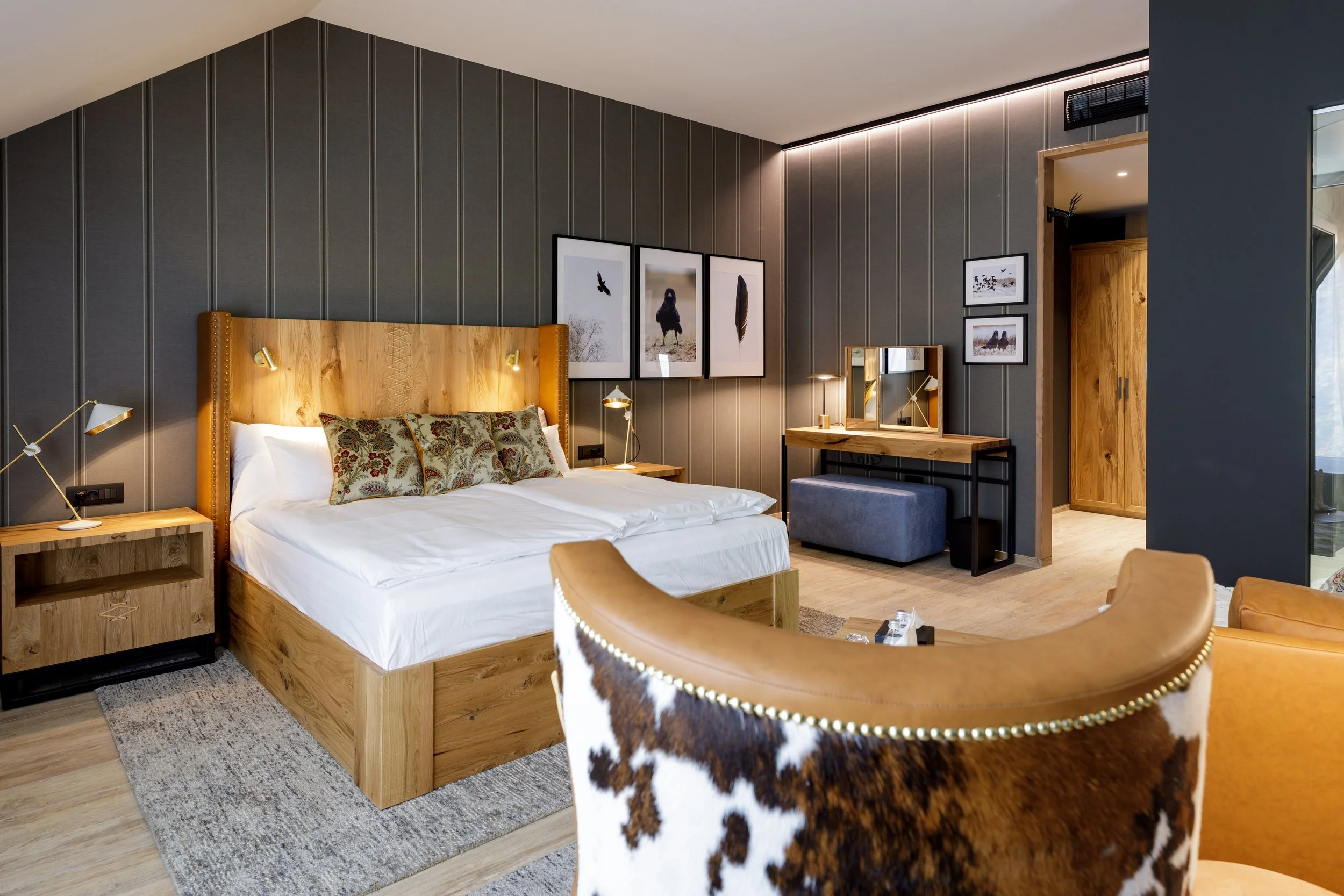 Bedroom Royal Hug suite Sunrose 7 boutique hotel Slovenia