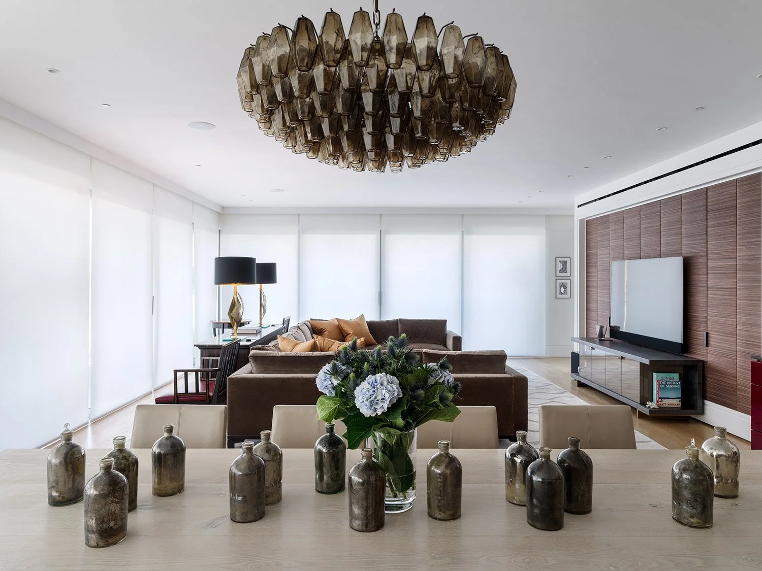 Bella Figura chandelier, dining room Holland Green apartment Kensington London