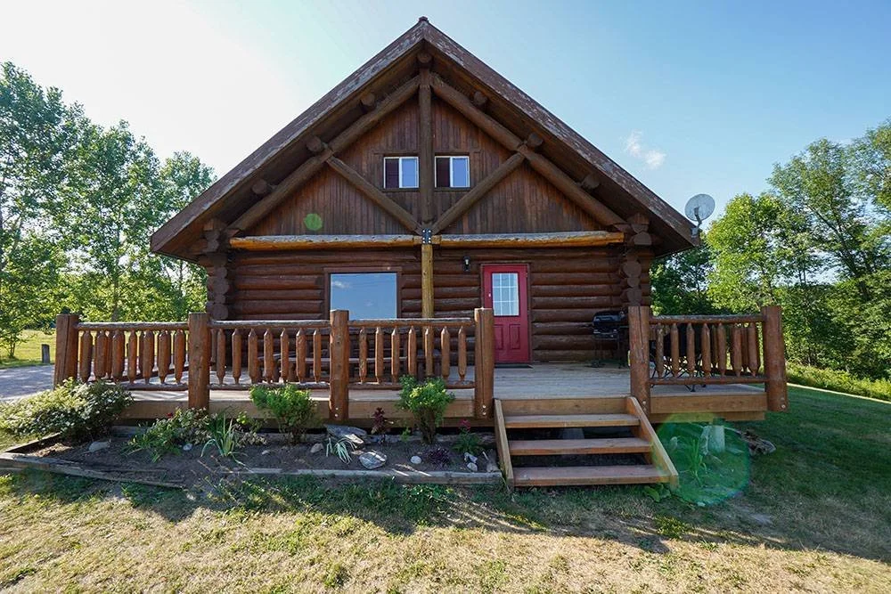 An image of a cottage at Whitewater Cottage & RV Resort