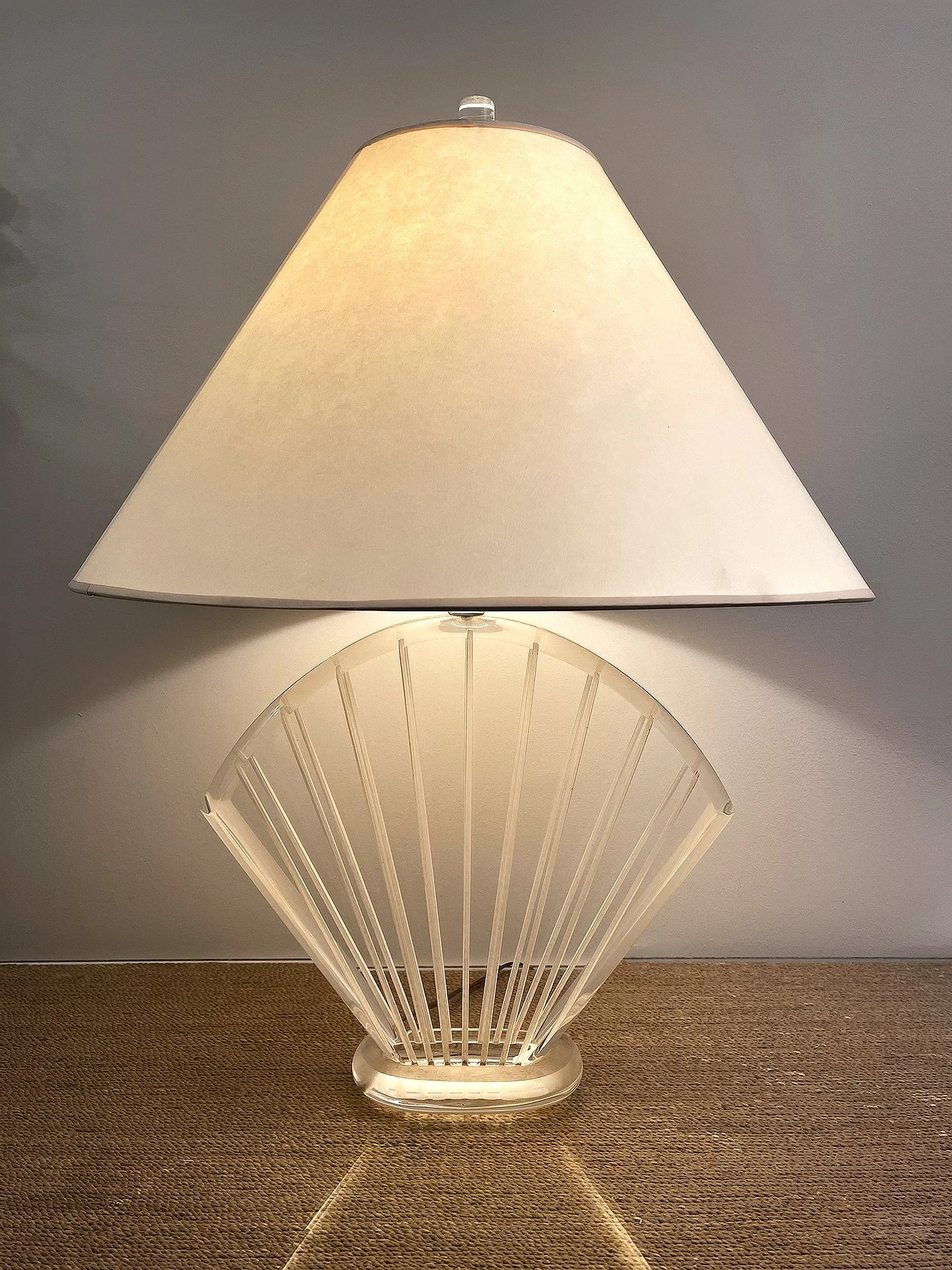 1970s MCM Signed Hivo Van Teal Lucite Fan-Form Table Lamp