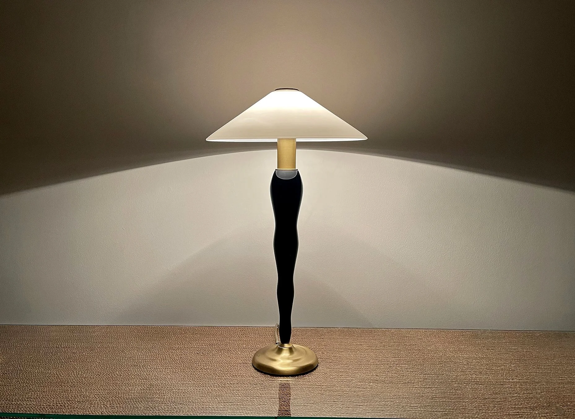 Vintage Boyd Lighting Collectible Lamp