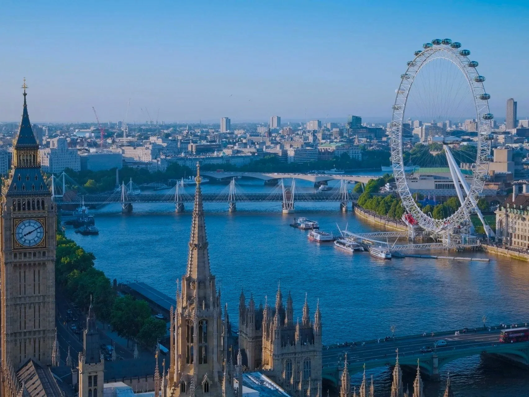 Niru_Experience_Home_Page_Header_1