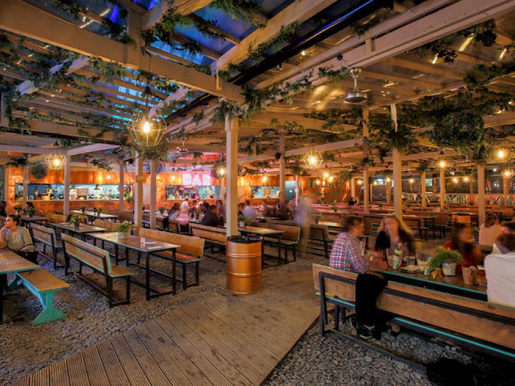 Discovering the Best American Bars in London