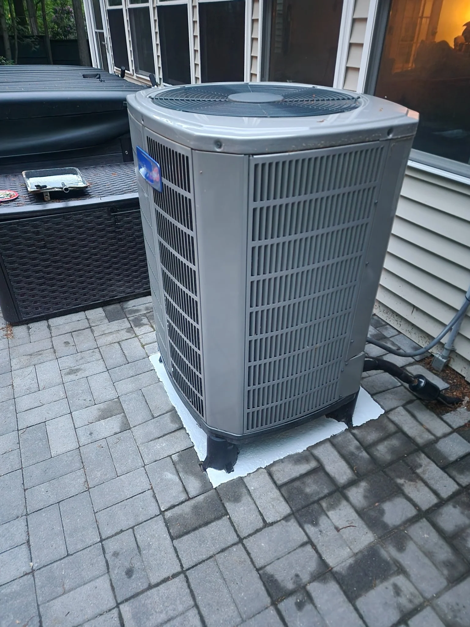Pad for a condensing unit
