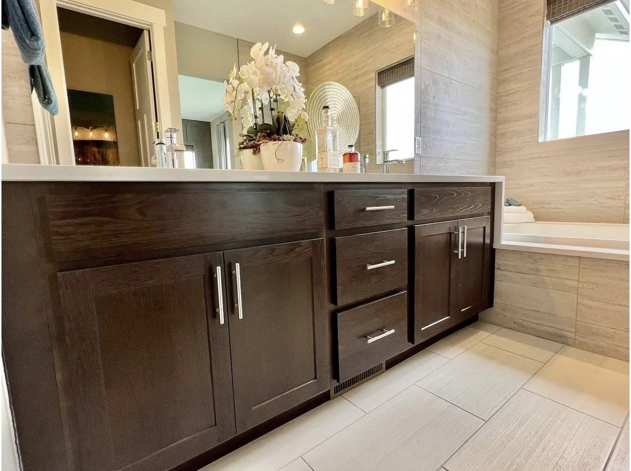 Bathroom cabinets