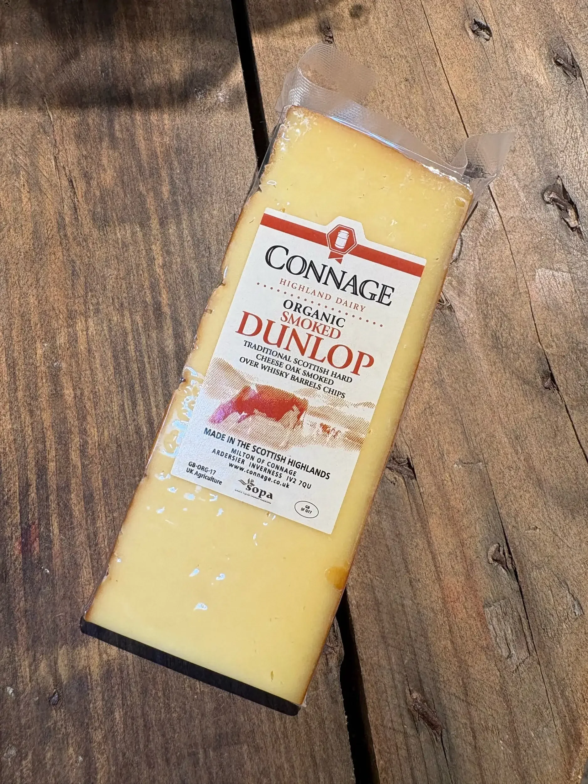 Connage Highland Dairy Smoked Dunlop