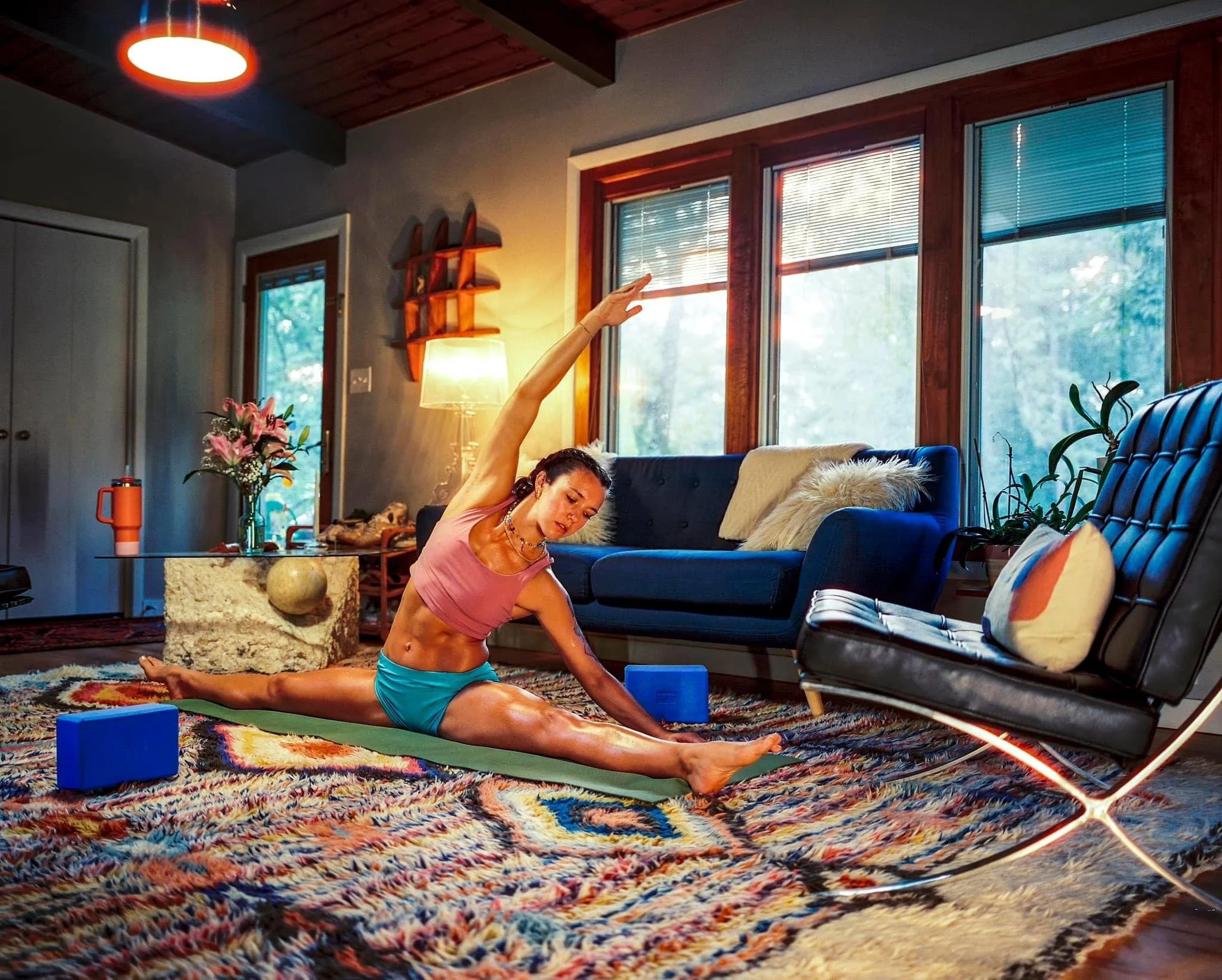 Quintavius Oliver - Yoga lifestyle photography - Mamiya 7II + 43mm f/4.5 + Cinestill 800T