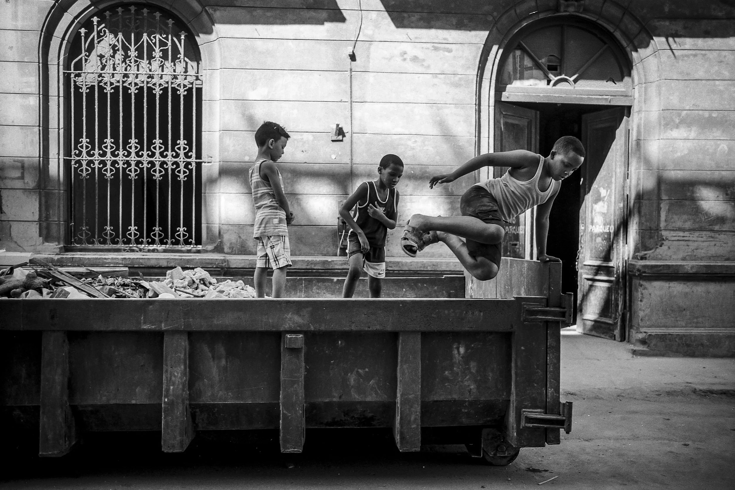 Q_Oliver_01-24 - Copy.jpg