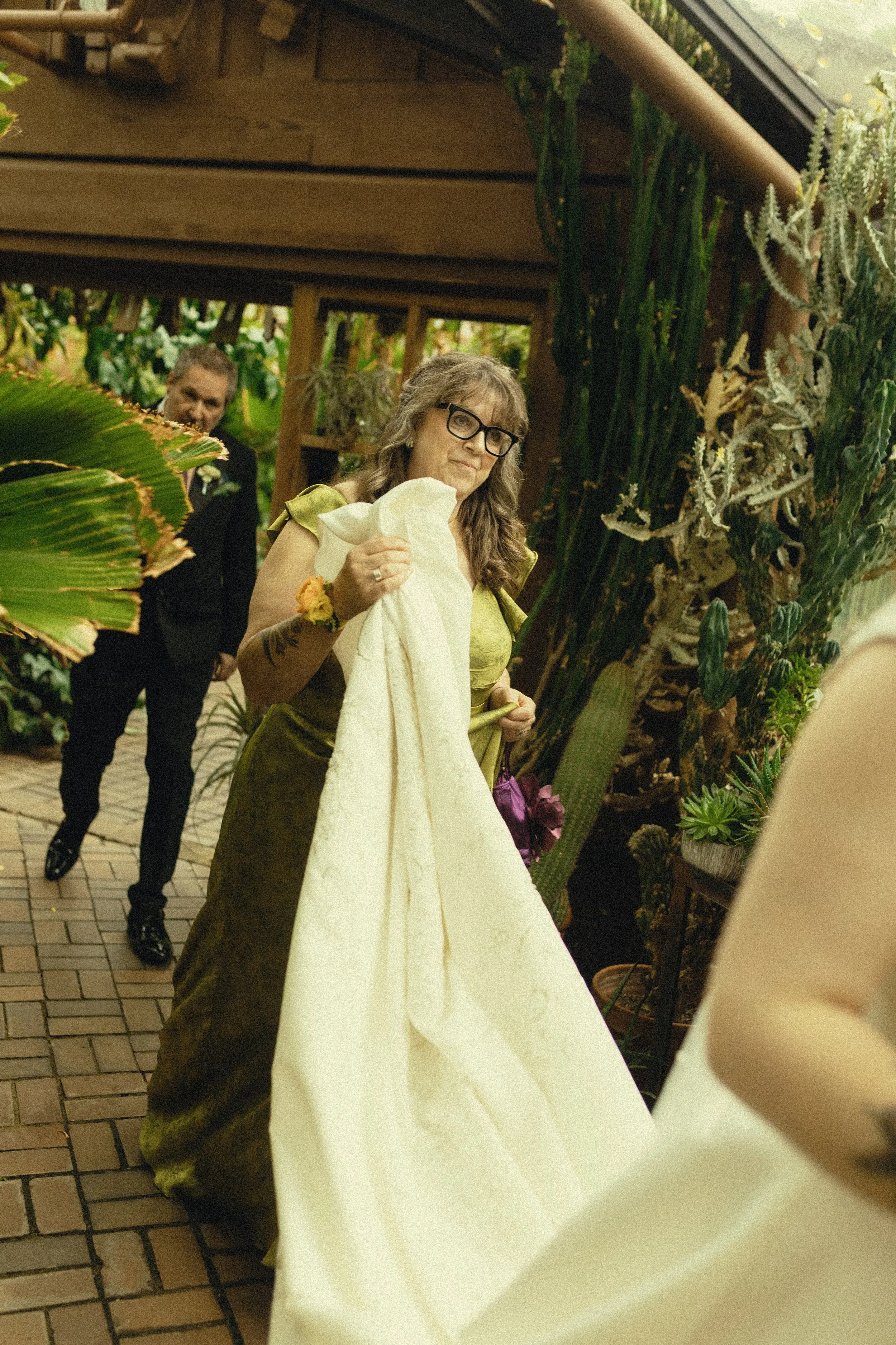 carlyandelliegotmarried-70.jpeg