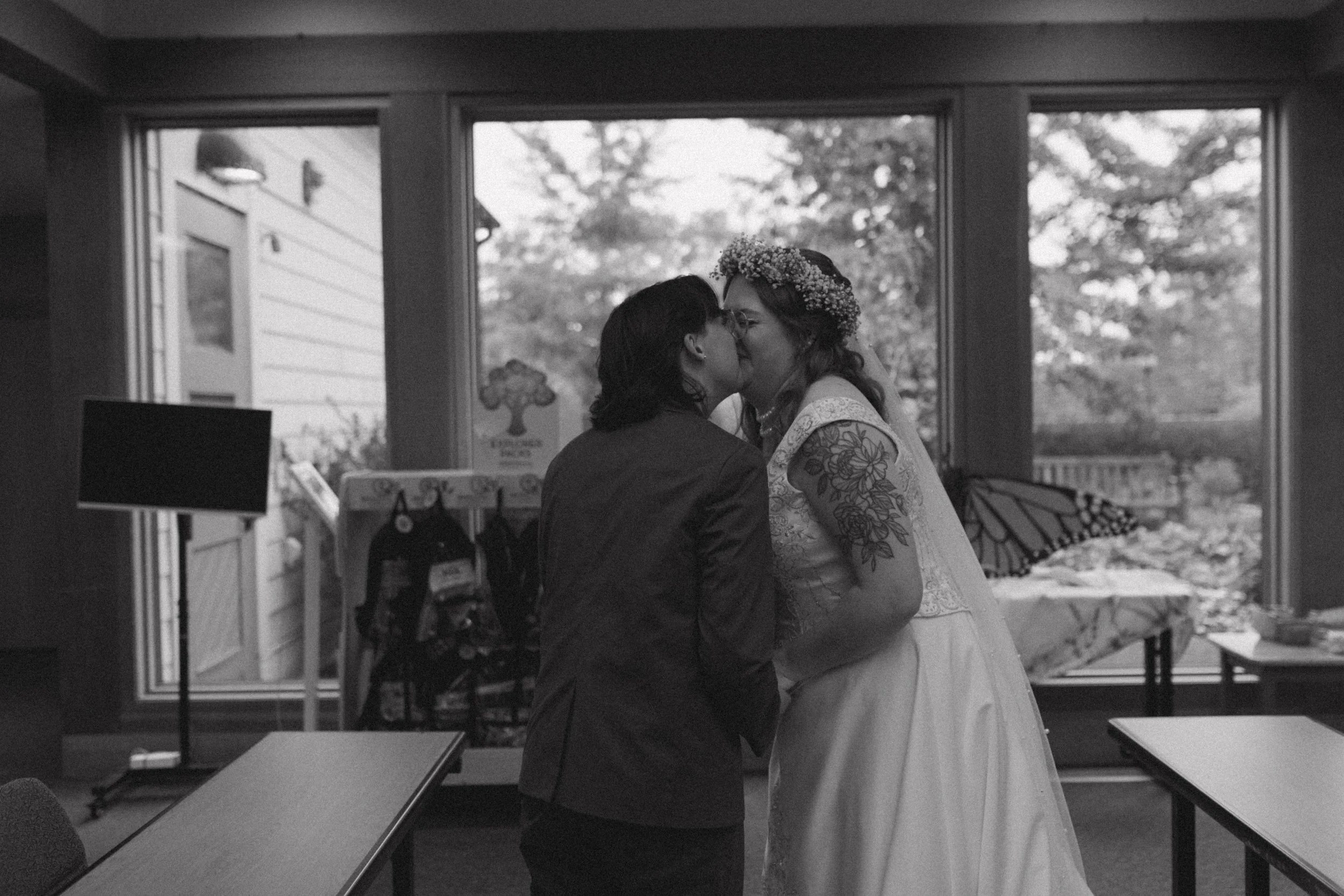 carlyandelliegotmarried-105.jpeg