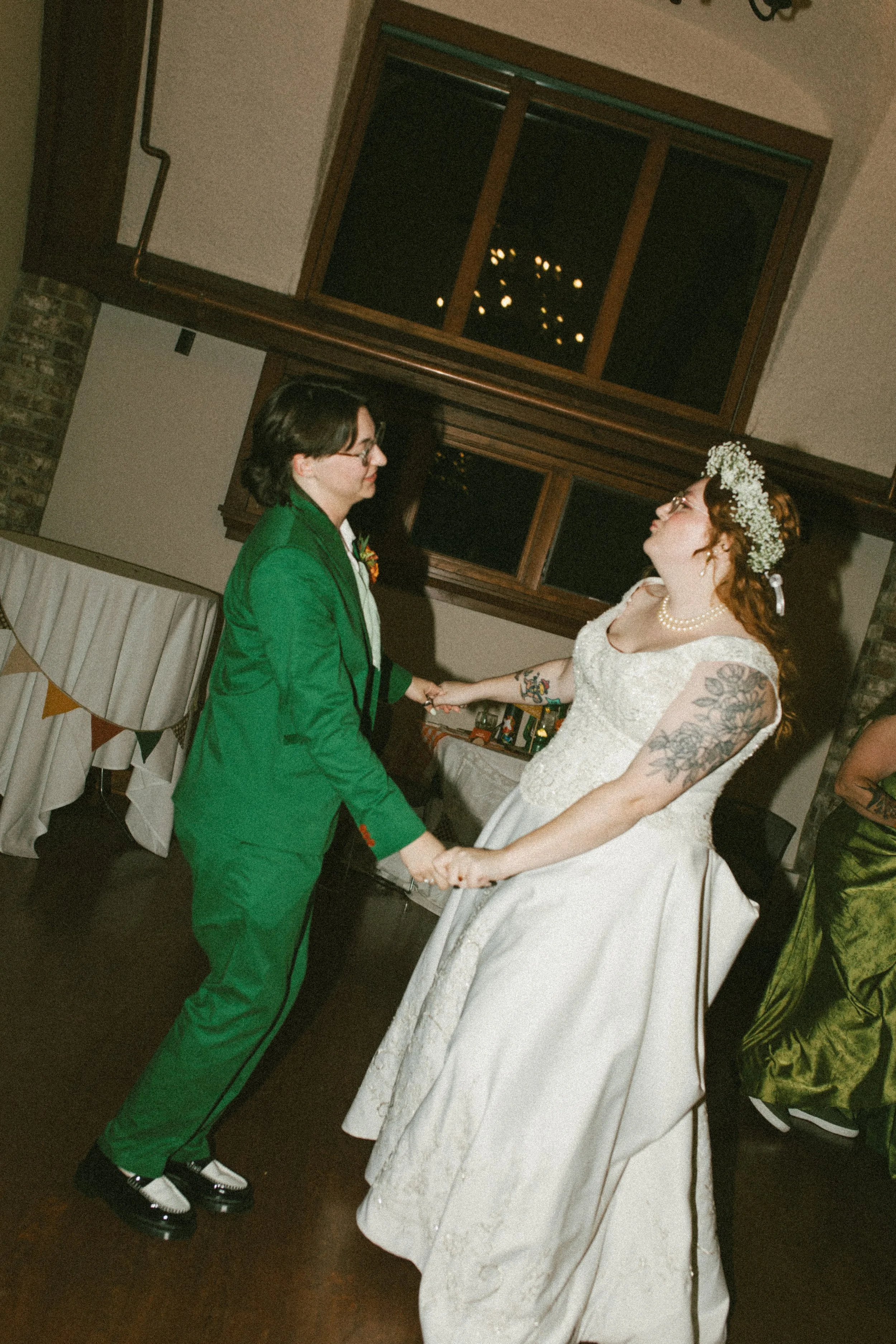 carlyandelliegotmarried-235.jpeg