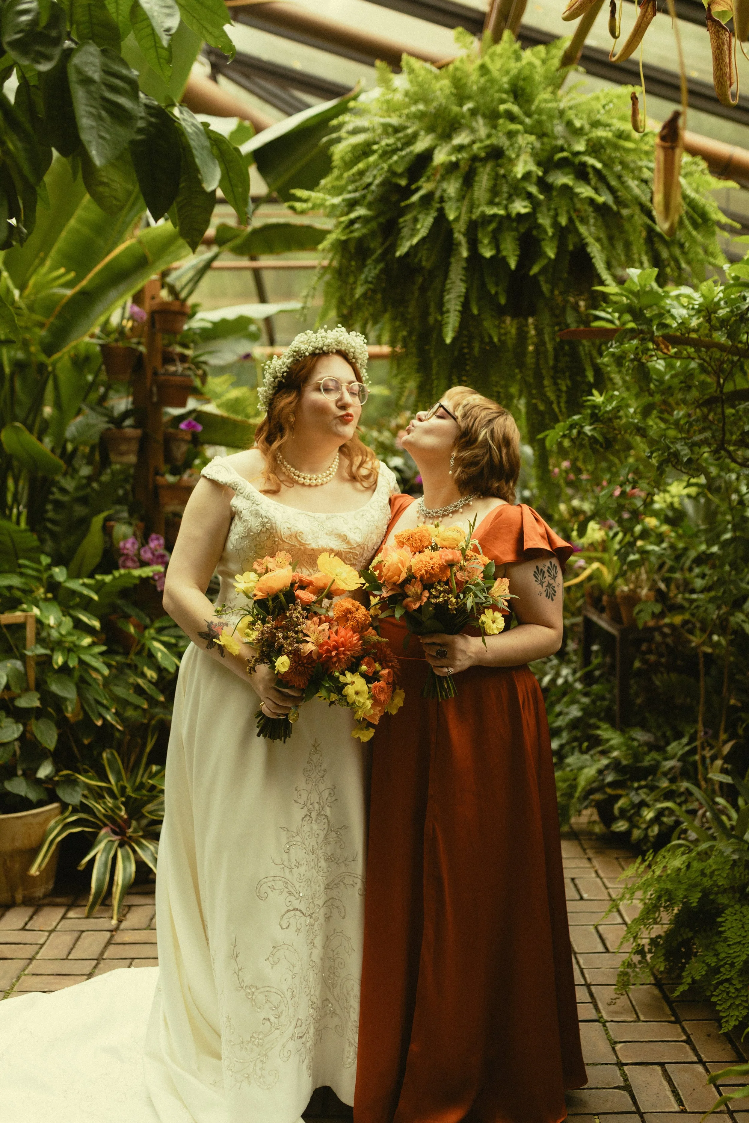 carlyandelliegotmarried-66.jpeg