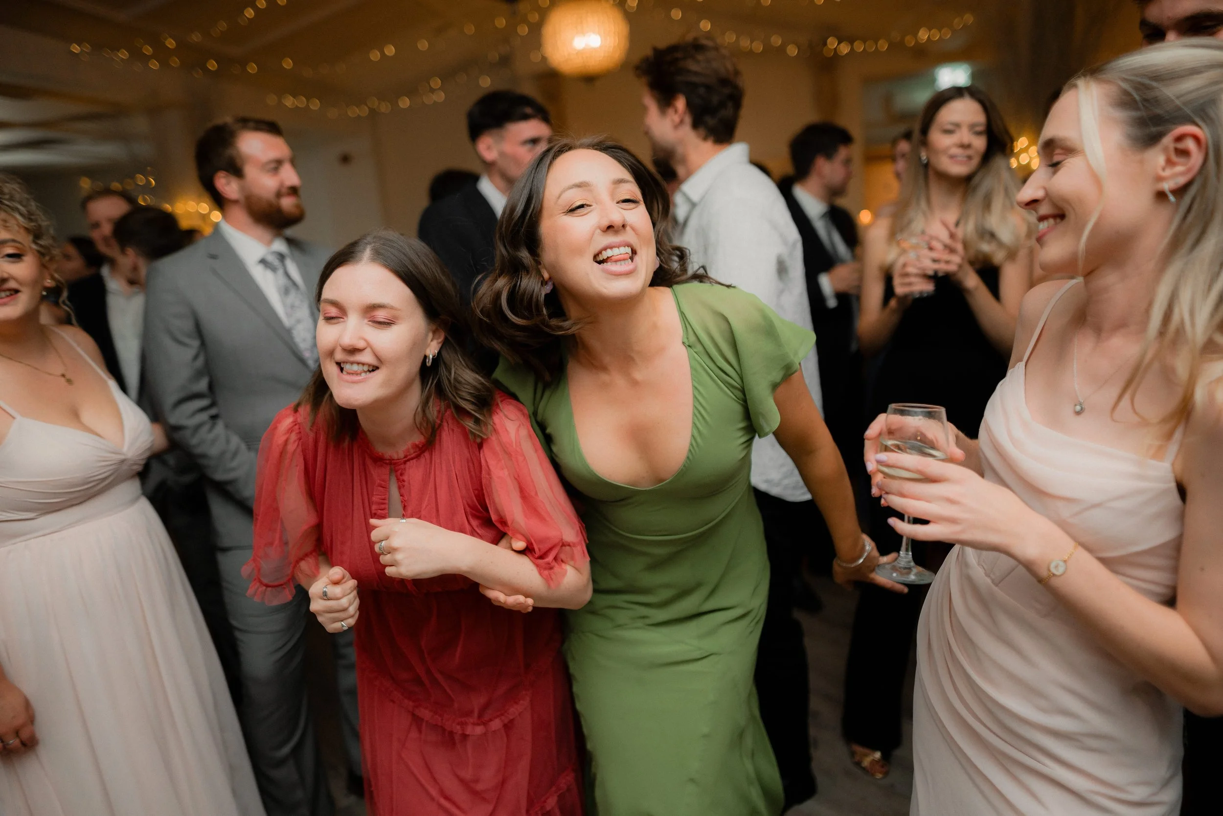 ManorByTheLake-Cheltenham-wedding-photography-55.jpg