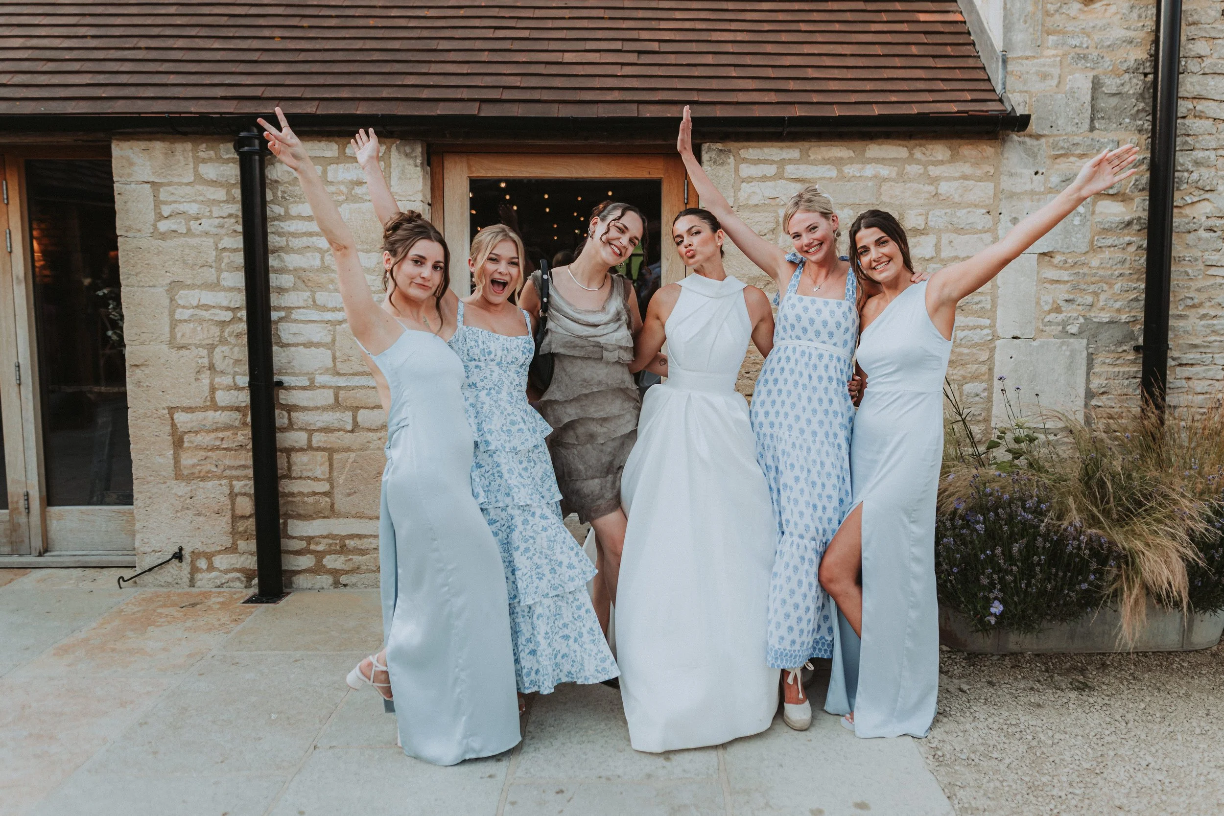 OldGoreBarn-Cirencester-wedding-photography_19.jpg