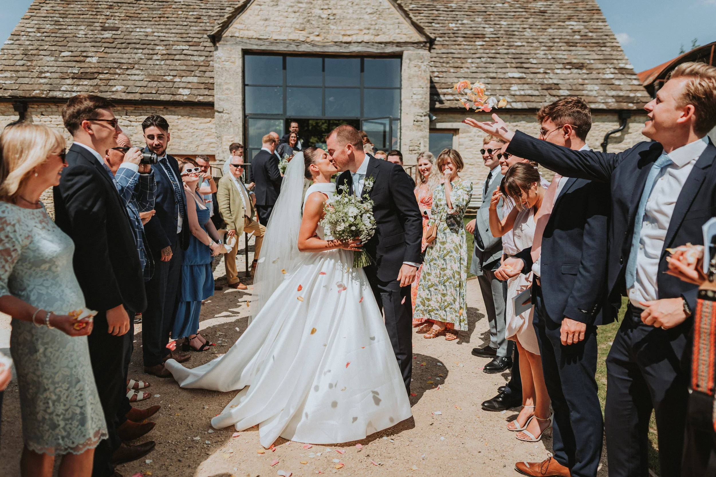 OldGoreBarn-Cirencester-wedding-photography_14.jpg