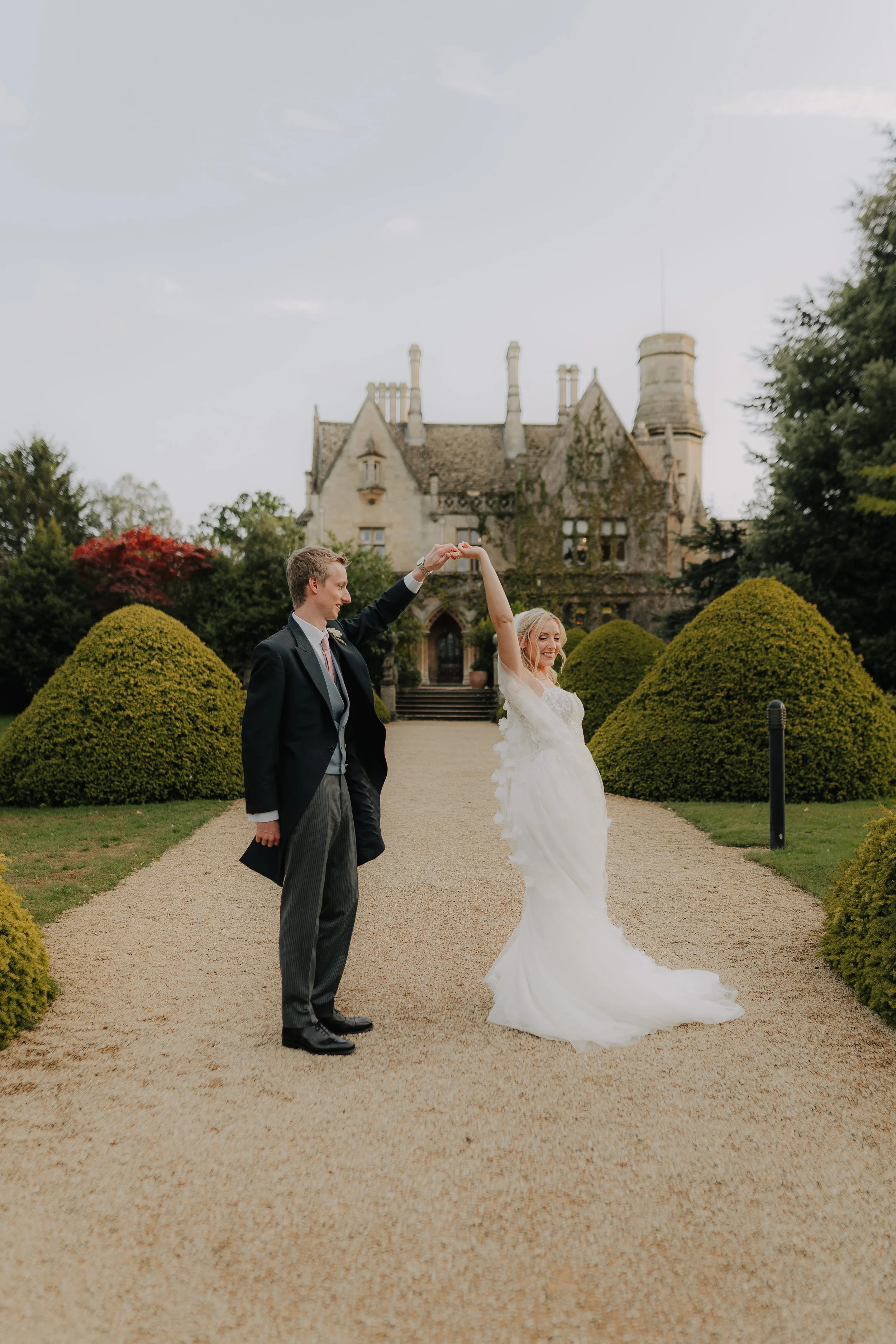 ManorByTheLake-Cheltenham-wedding-photography-45.jpg