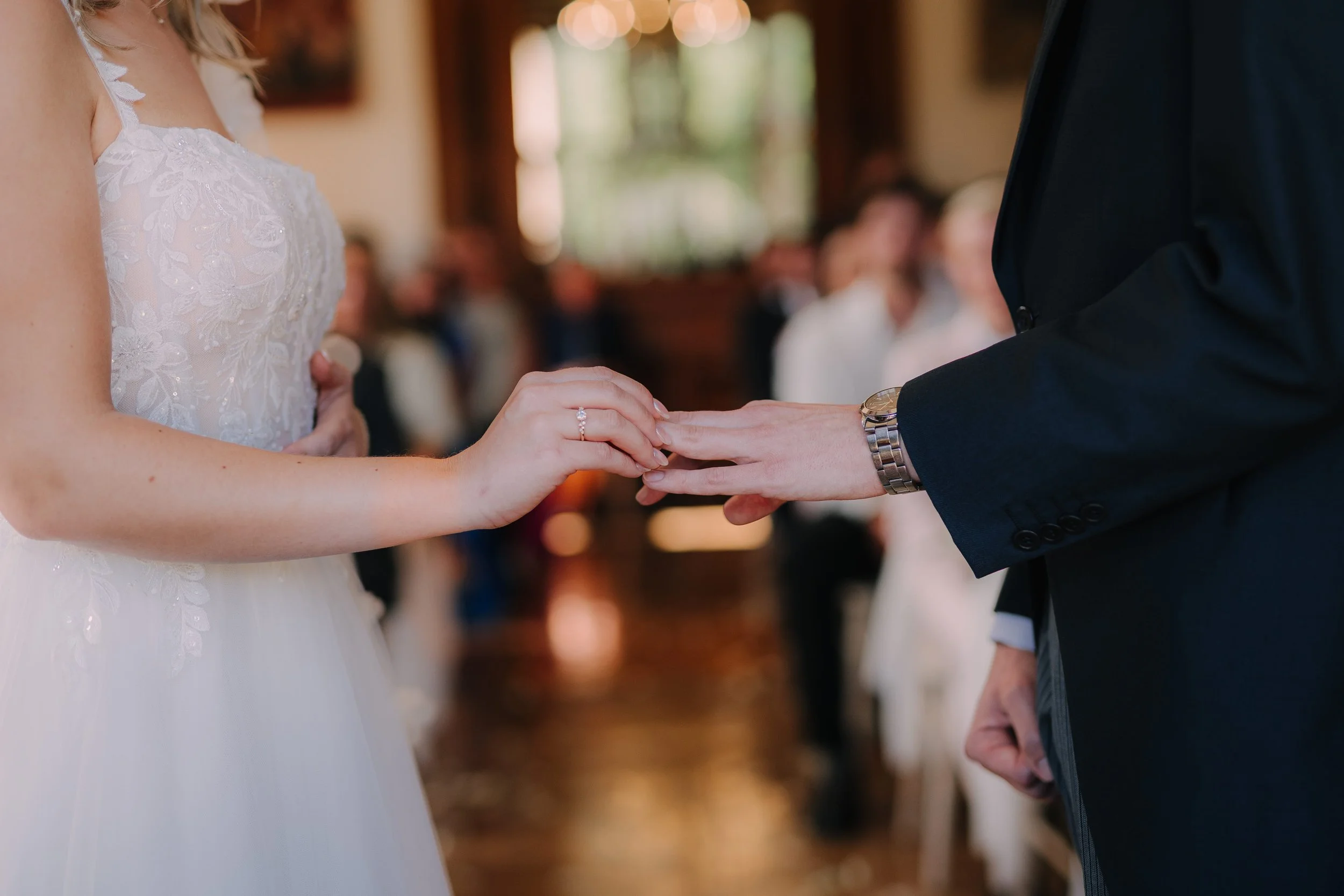ManorByTheLake-Cheltenham-wedding-photography-31.jpg