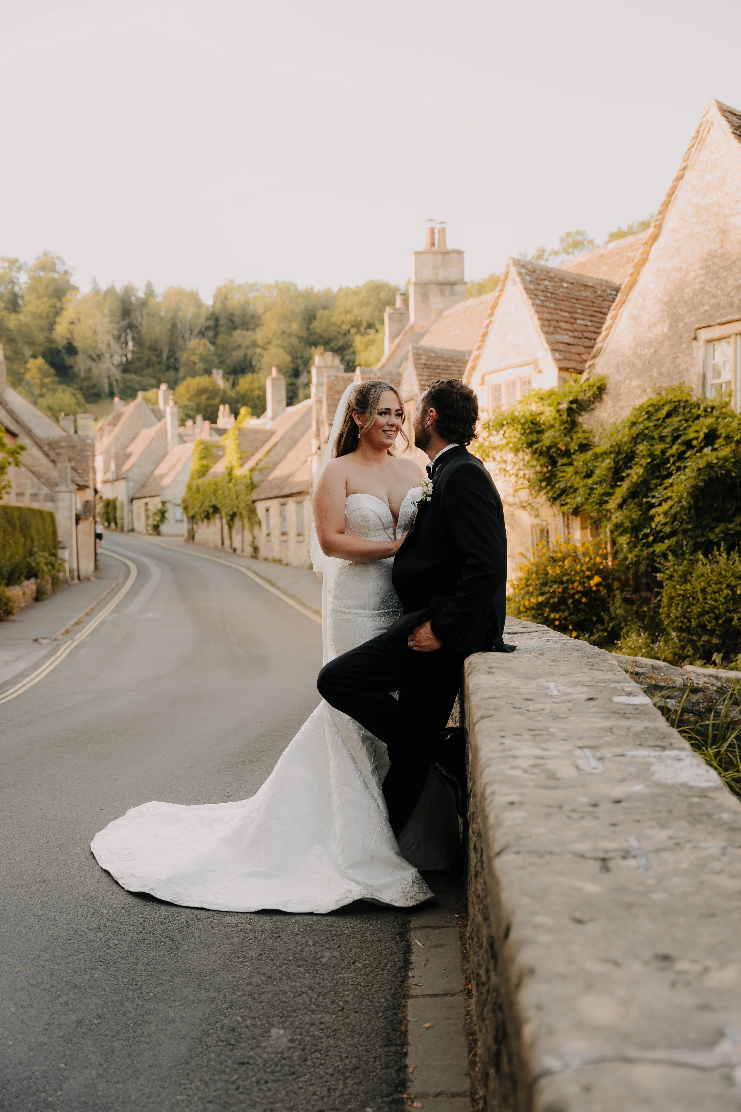 TheManor-CastleCombe-wedding-photography-32.jpg
