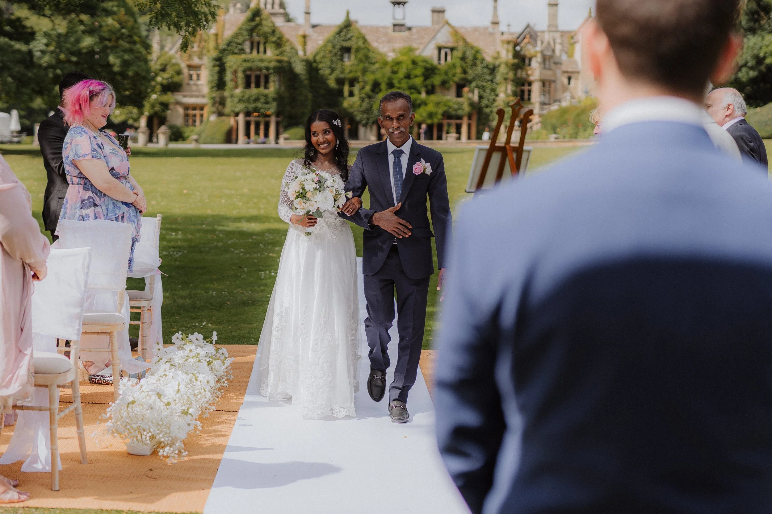 TheManor-CastleCombe-wedding-photography-9.jpg