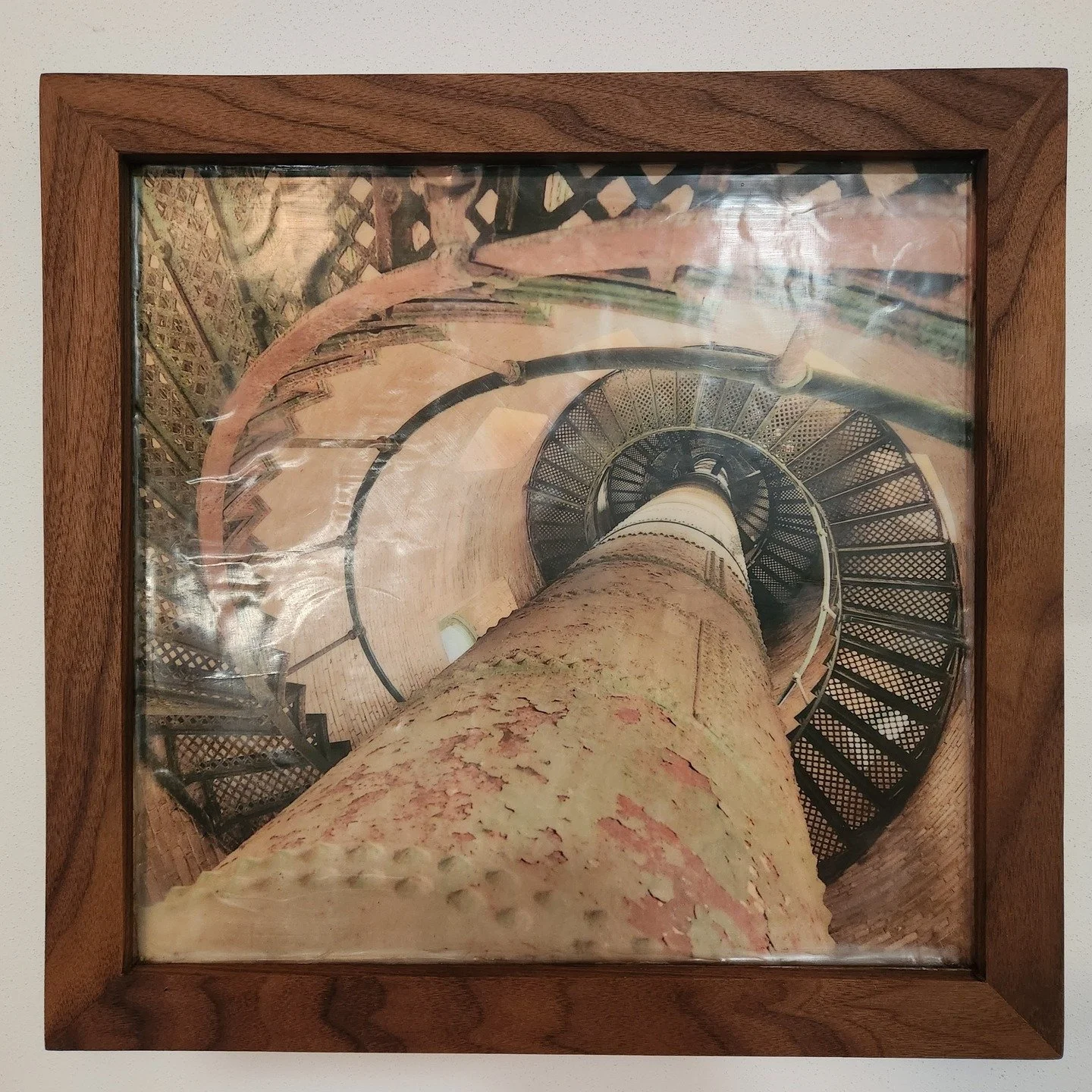This Saturday, Emerson East / Eken Park Art Walk, September 20th from 10am to 5pm

Art Knechtion - Artistic photographs with hand-made frames decorated with encaustic and pigments on top. 

@ ArtKnechtion