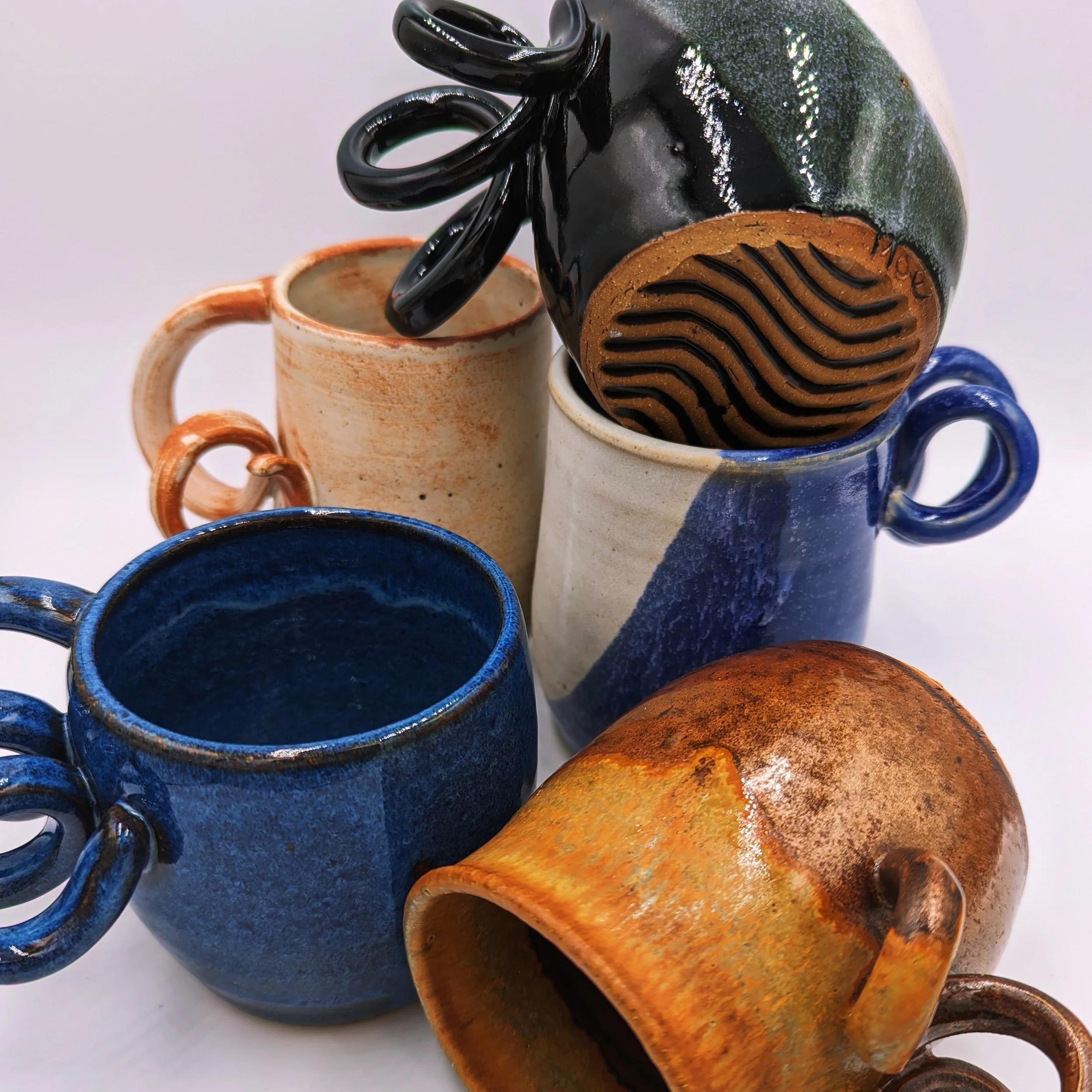 Emerson East - Eken Park Art Walk, Saturday September 26 10am - 5pm. Over 45 artists throughout the neighborhood.

Featured Here:
Moe
@emo_pottery 
Tactile Ceramics for everyone and every day