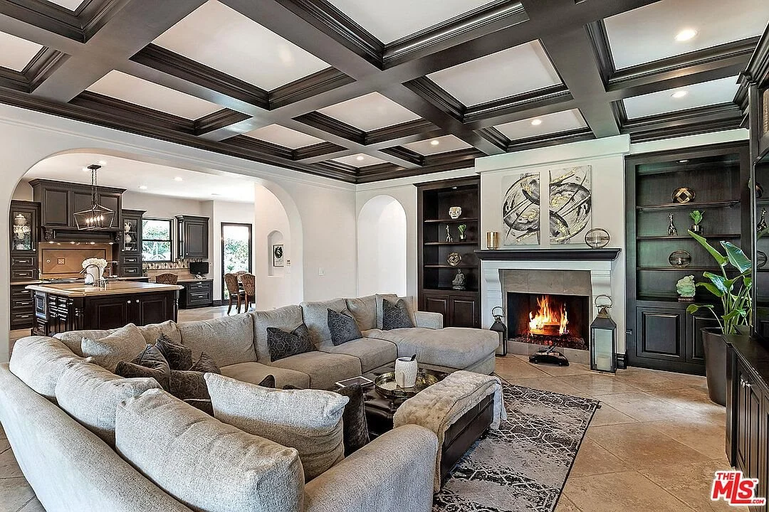 23500_Collins_St_011.jpg