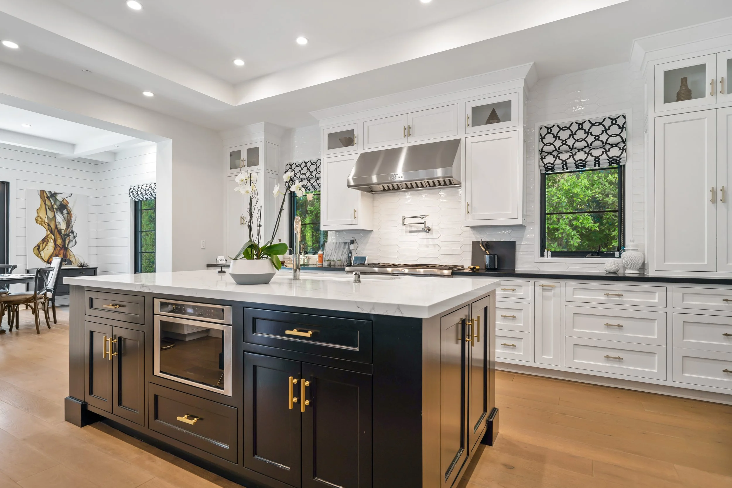 Collins-24-kitchen.jpg