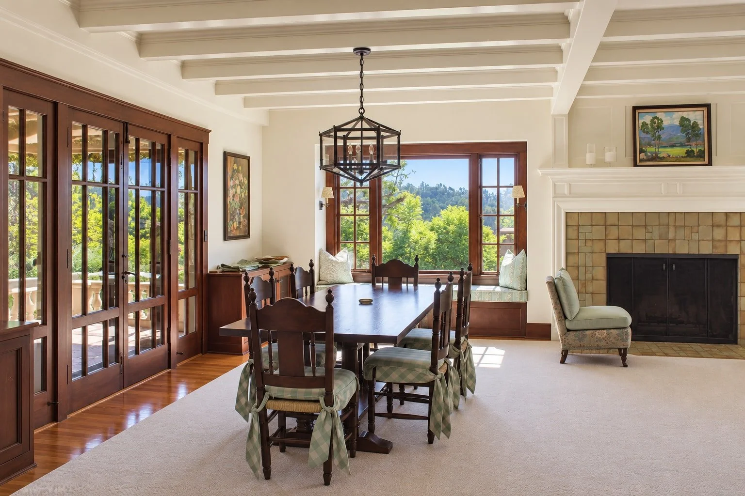 04_PL-4107_dining-fireplace.jpg