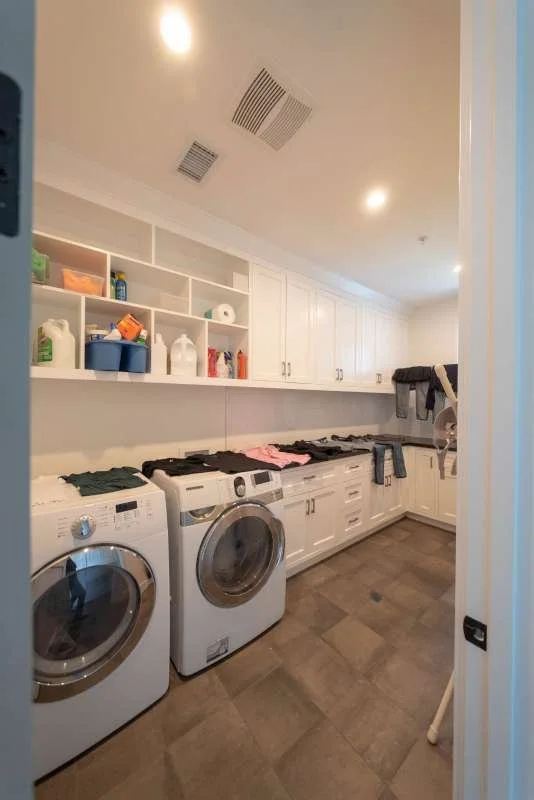 Collins-72-laundry.jpg