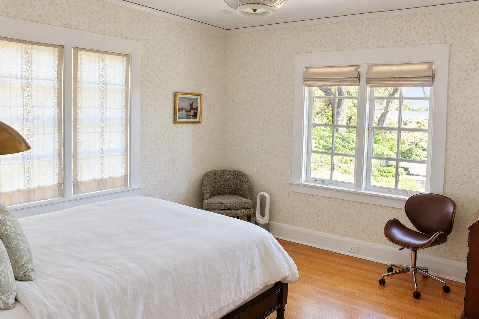 29_PL-4107_bedroom-alternate-angle.jpg