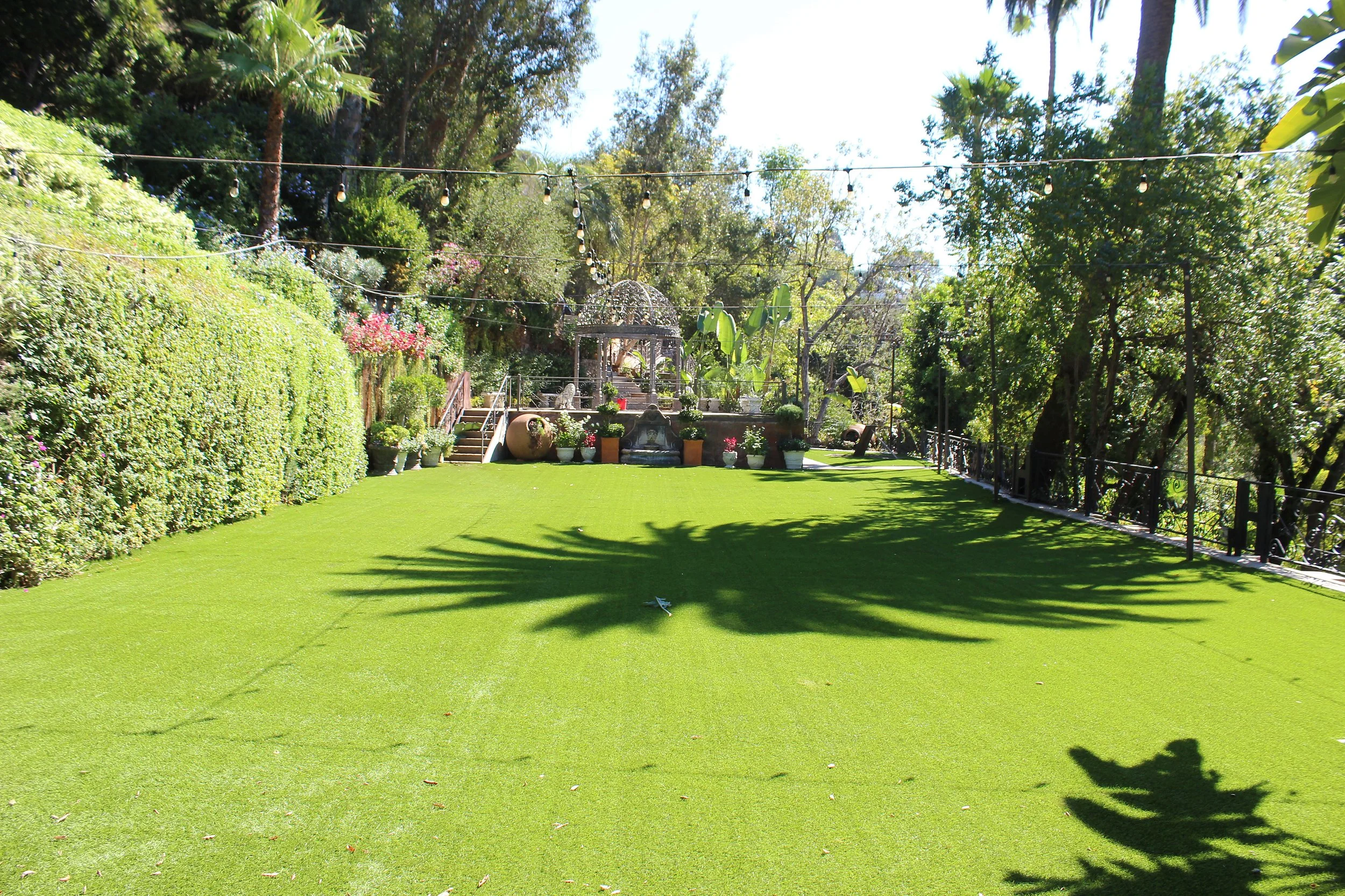 22_PL-3802_garden-lawn.jpg