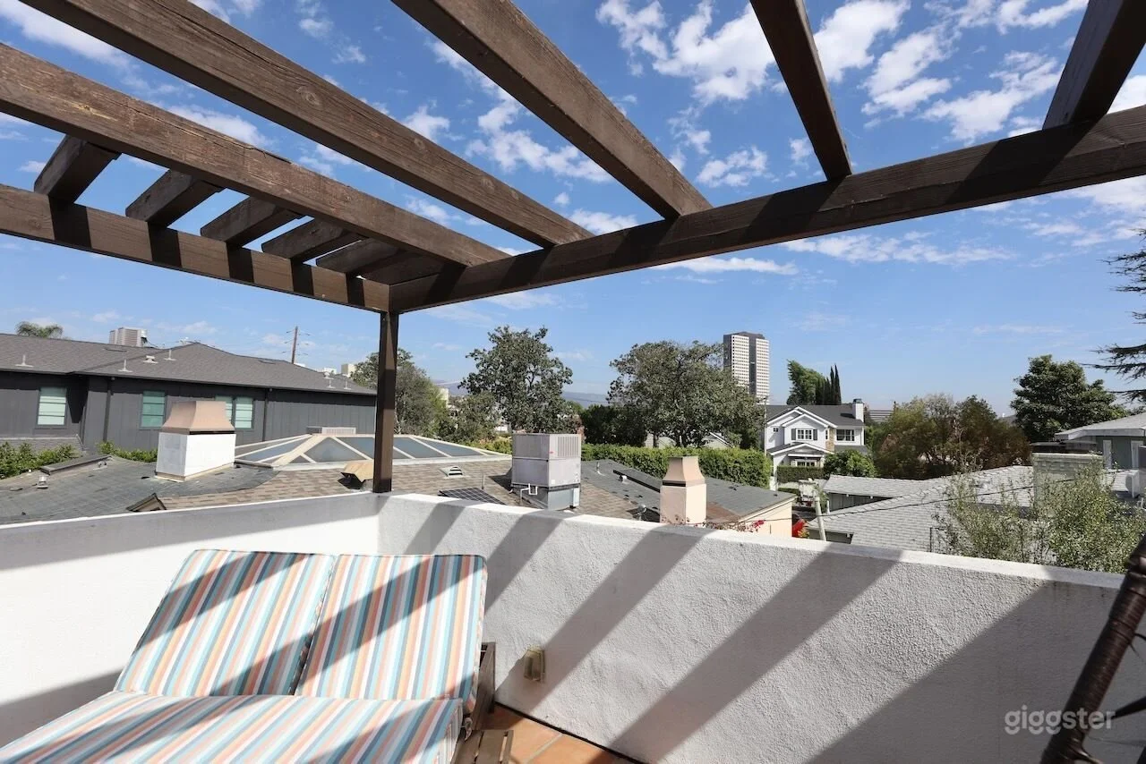 105_Toluca_Lake_Spanish_Revival.jpg
