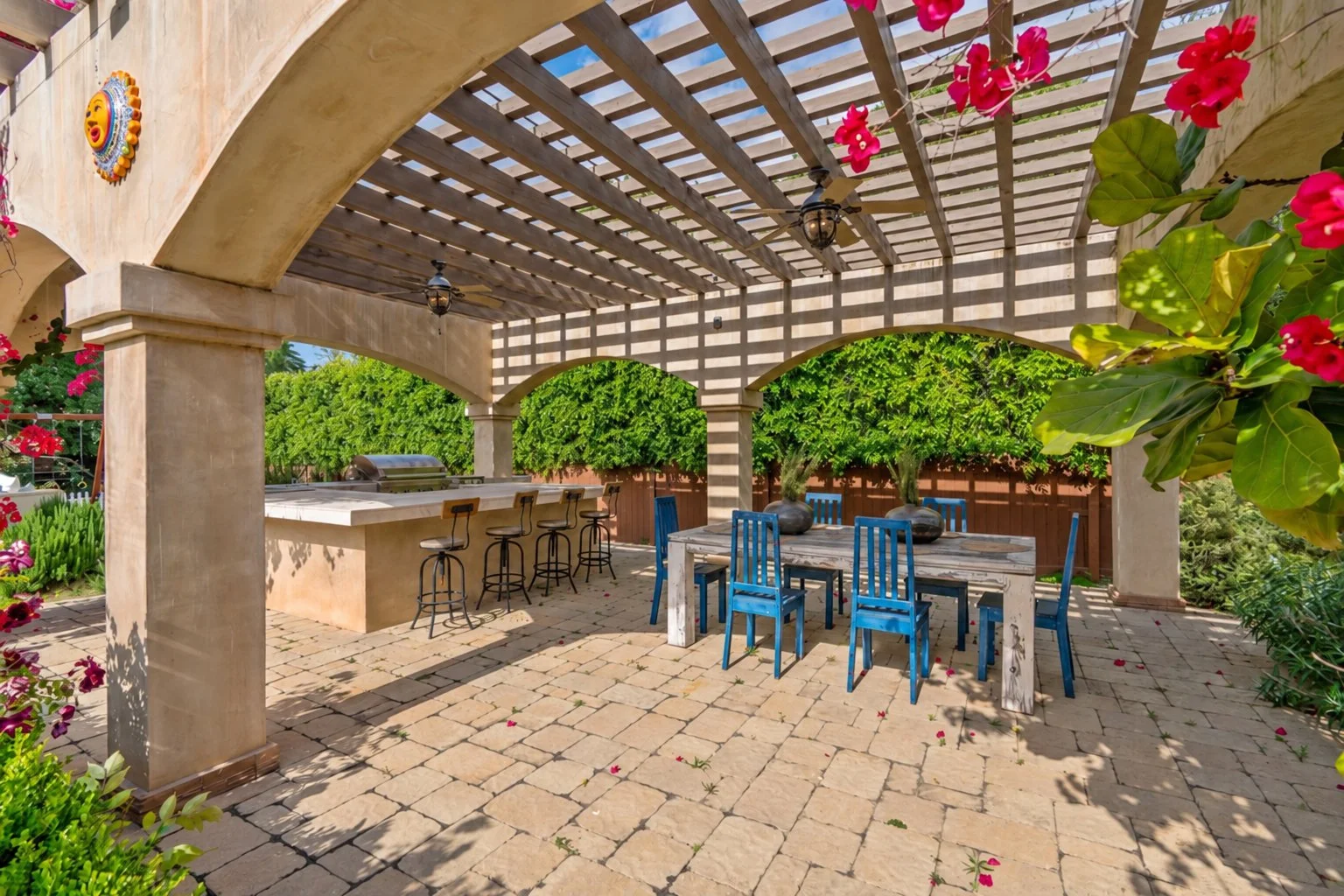 PL3608_19_Outdoor_Kitchen.jpg