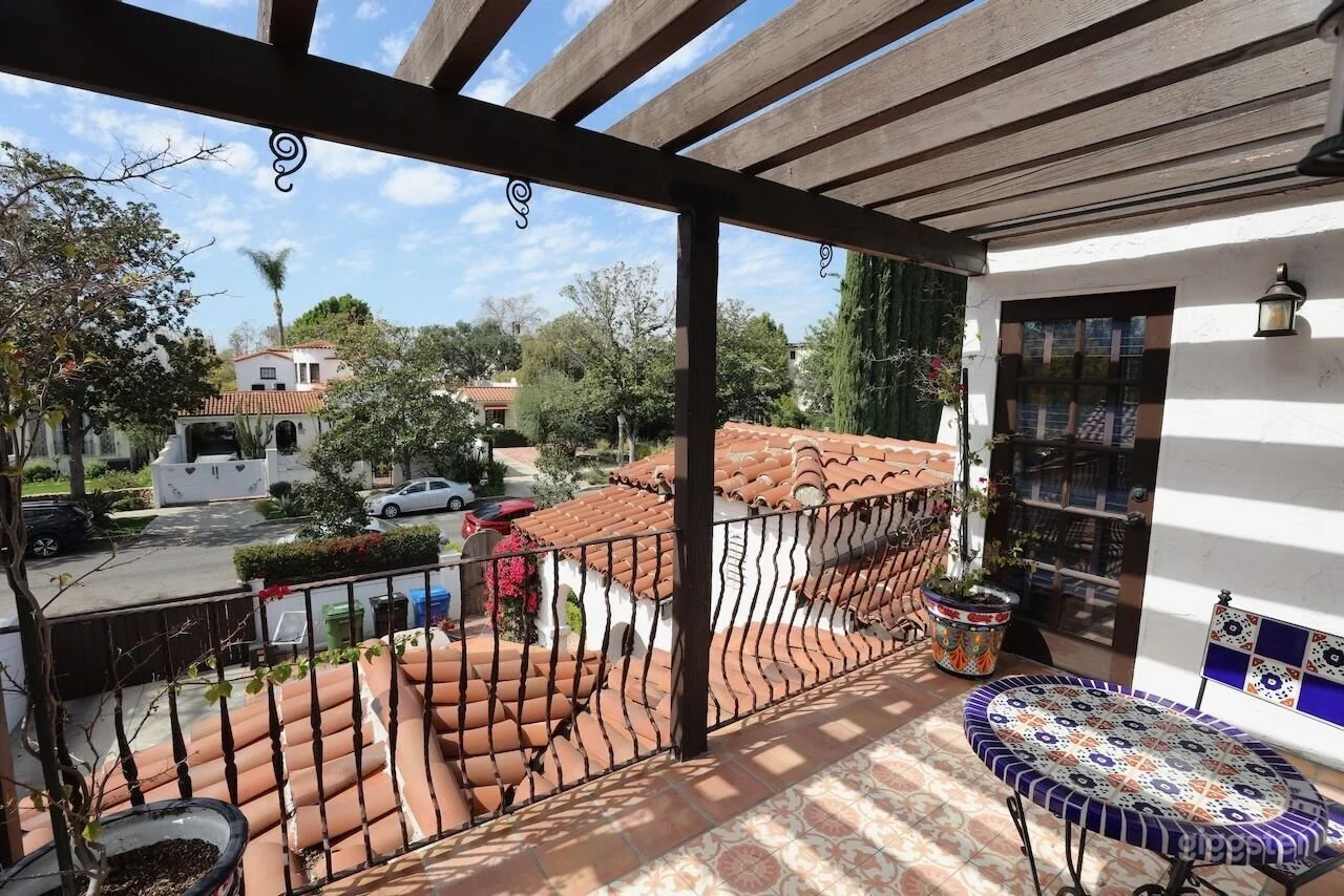098_Toluca_Lake_Spanish_Revival.jpg