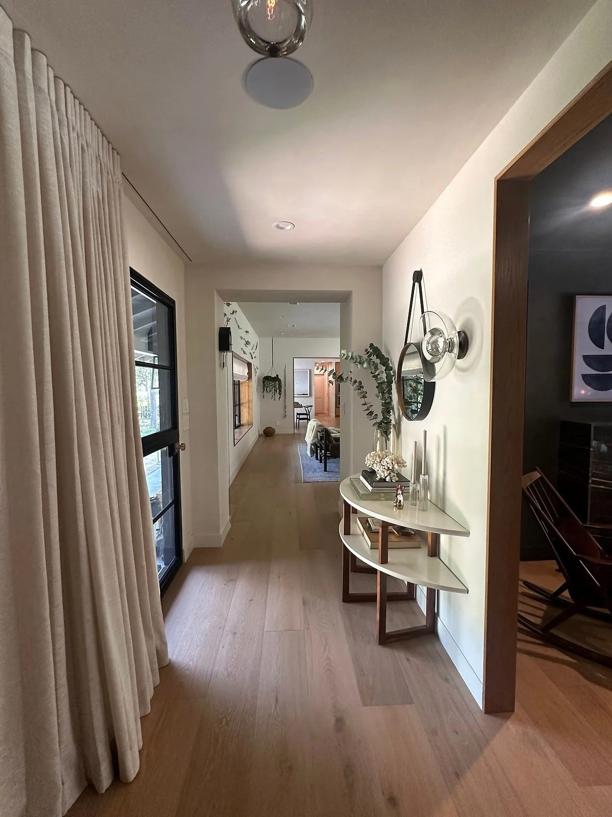 Hallway leading toward the dining area. | PL-3803