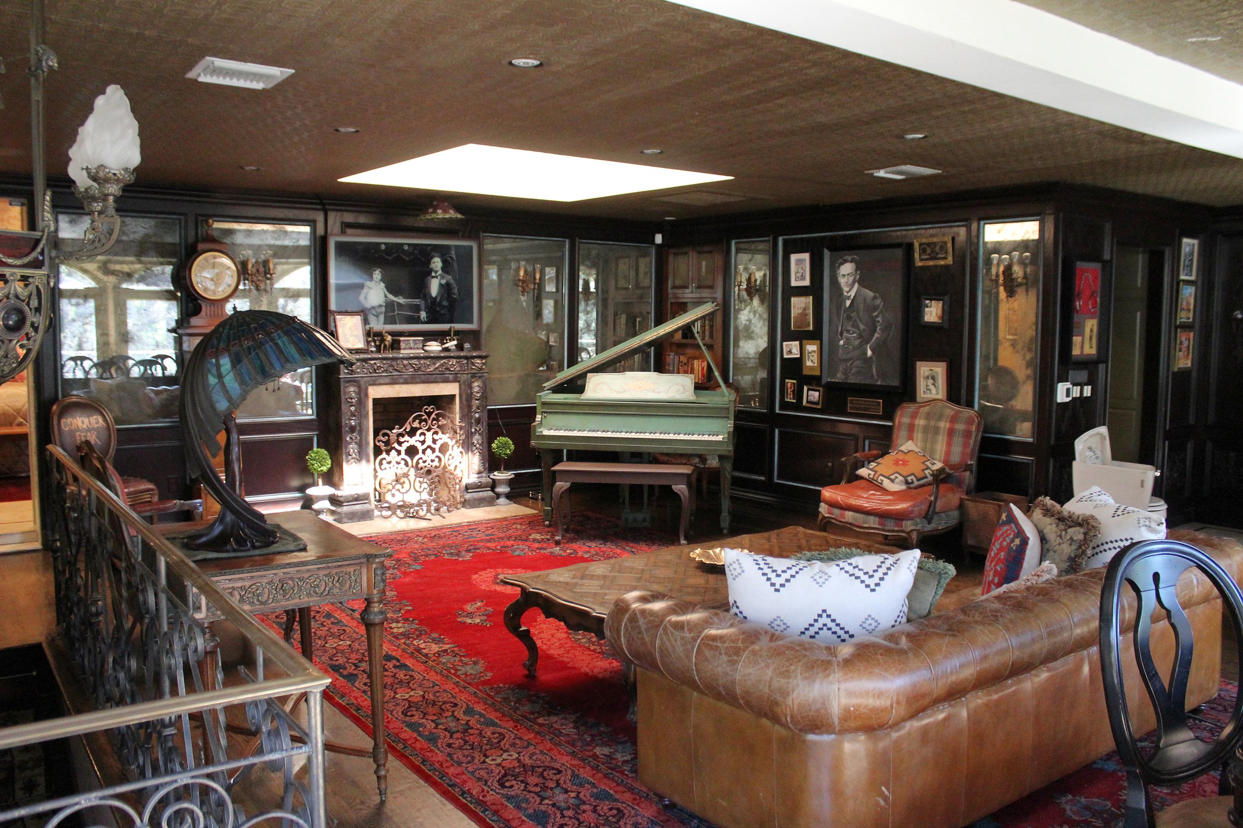 06_PL-3802_living-room-reverse.jpg