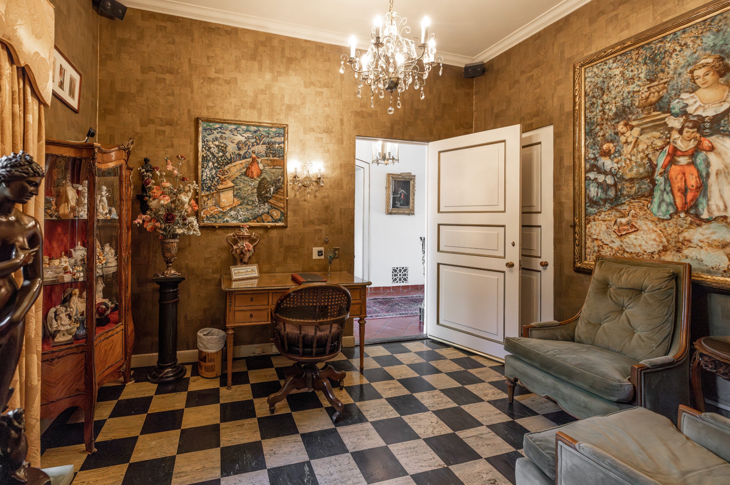 La_Dolce_Villa_079.jpg
