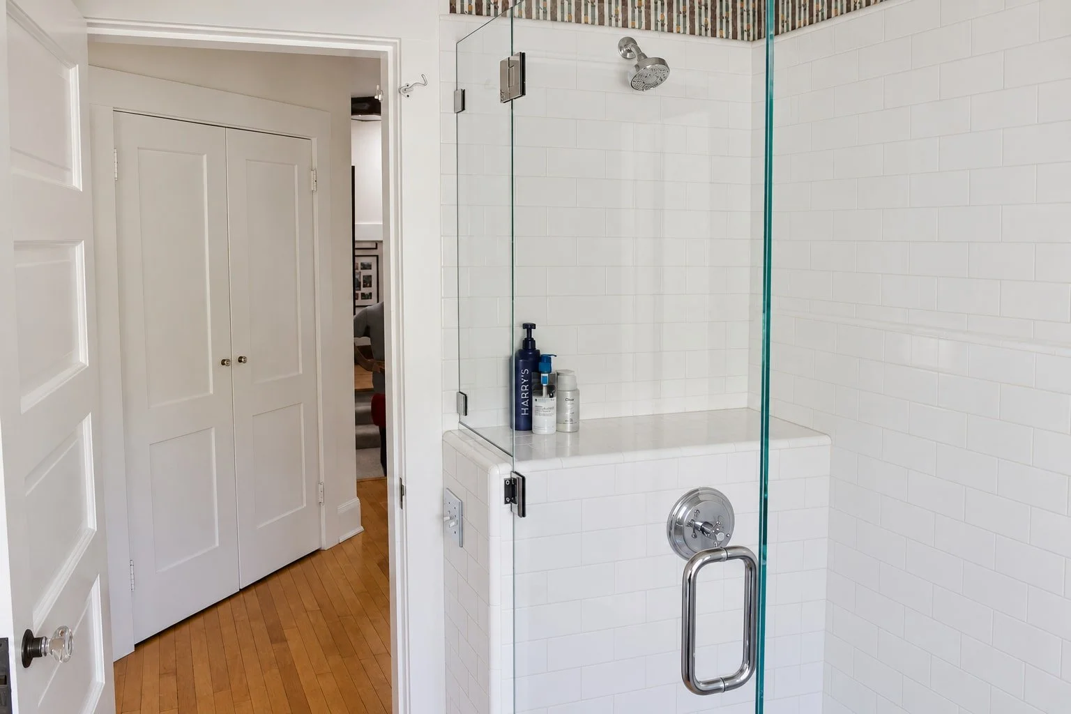 27_PL-4107_bathroom-glass-shower.jpg