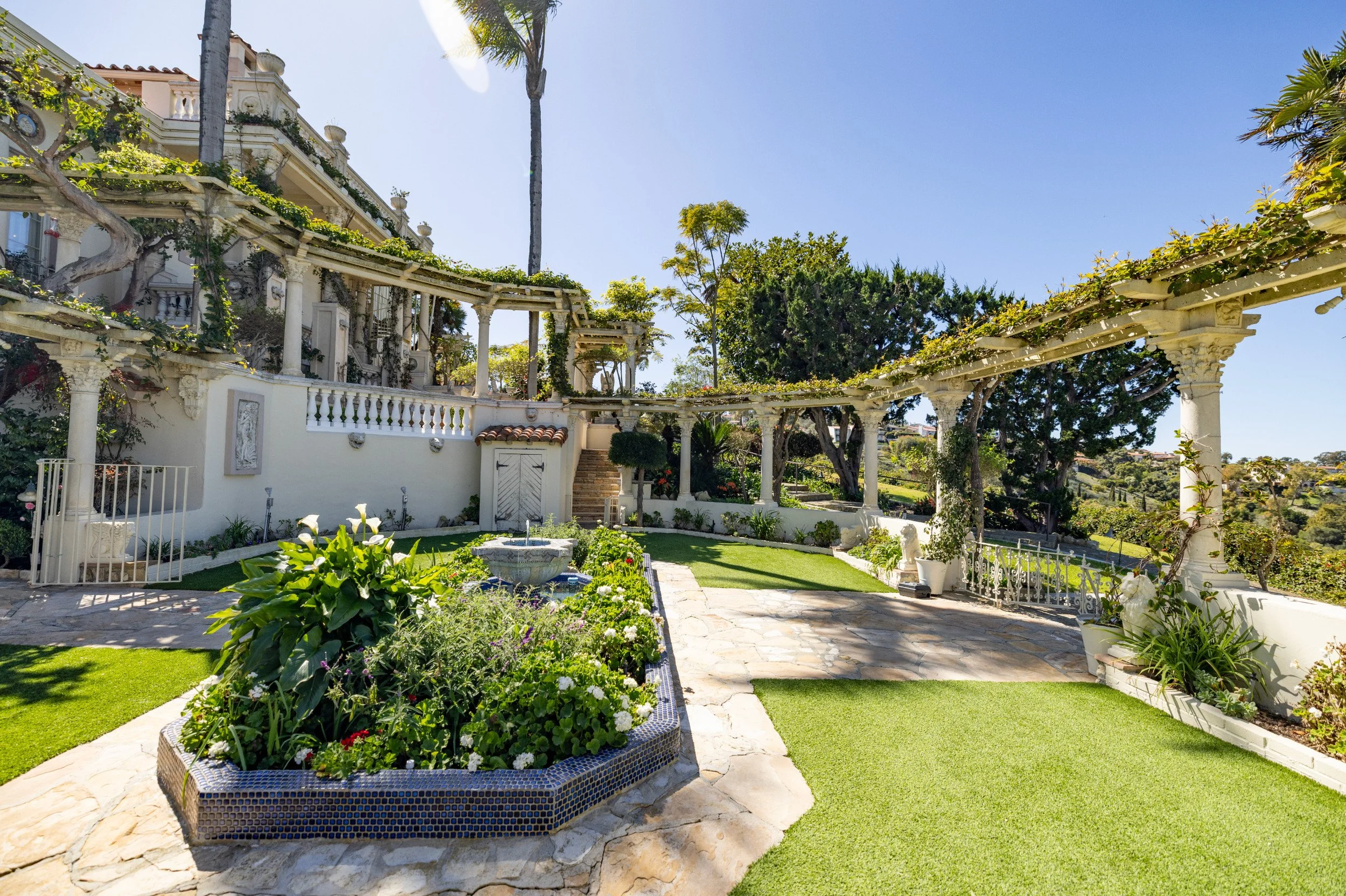 La_Dolce_Villa_028.jpg