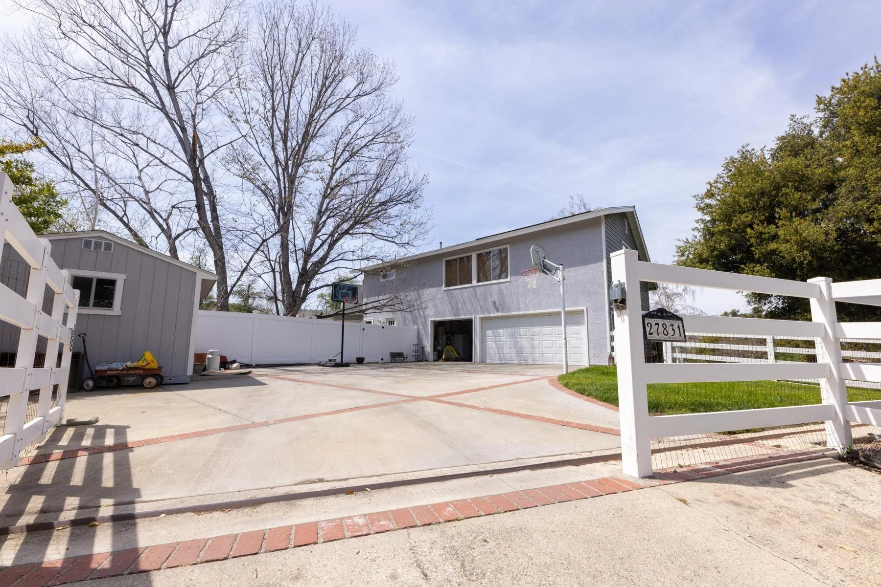 048-sand-canyon-rear-drive-and-outbuildings.jpg