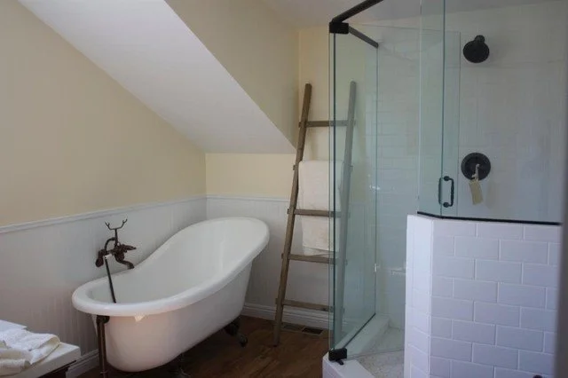 050_9466_bath.jpg