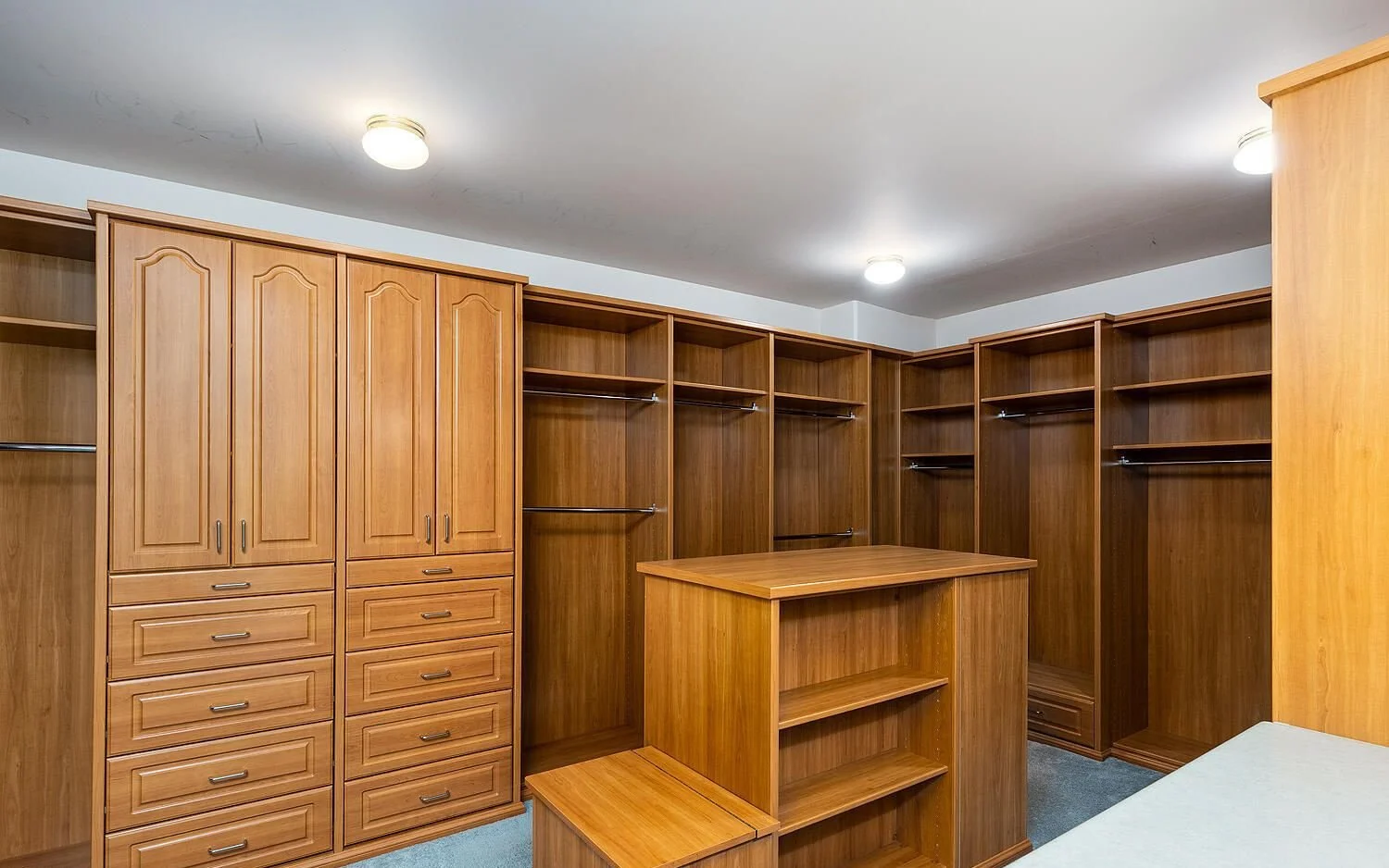 18_PL-4106_dressing-room.jpg