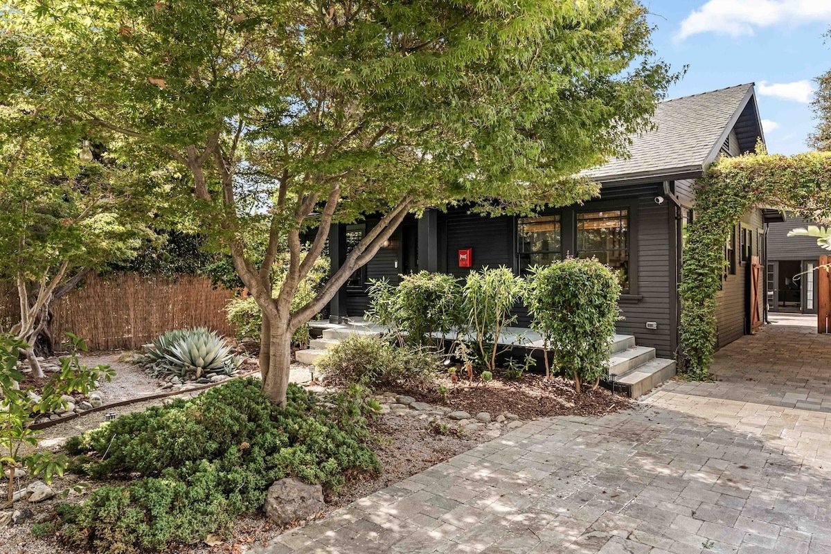 PL-6101-west-hollywood-historic-craftsman-011.jpg