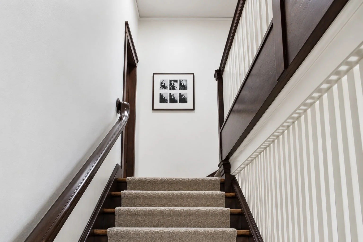 45_PL-4107_main-staircase.jpg