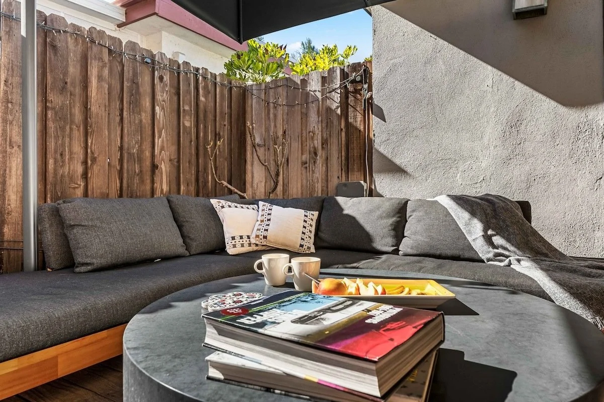 PL-6009-hollywood-hills-mid-century-hideaway-033.jpg